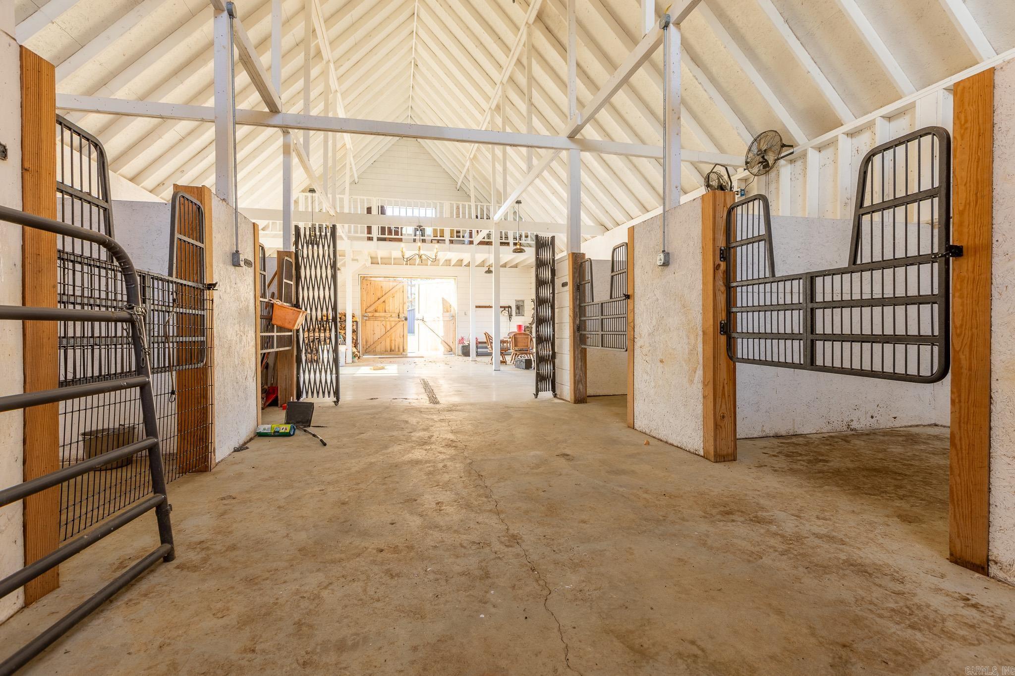 8909 Berry Patch  Roland, AR