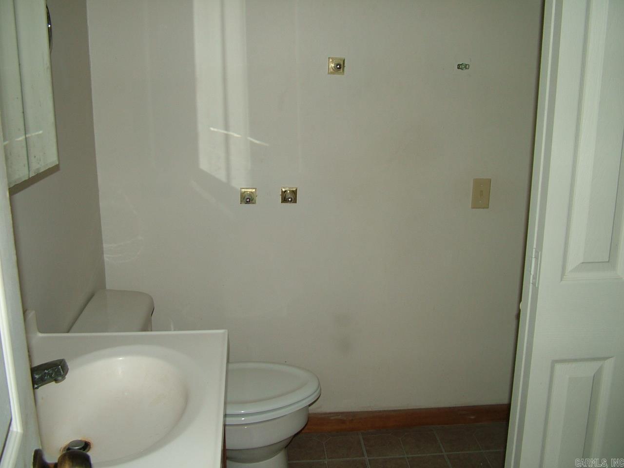 3004 HWY 5 South  Mountain Home, AR