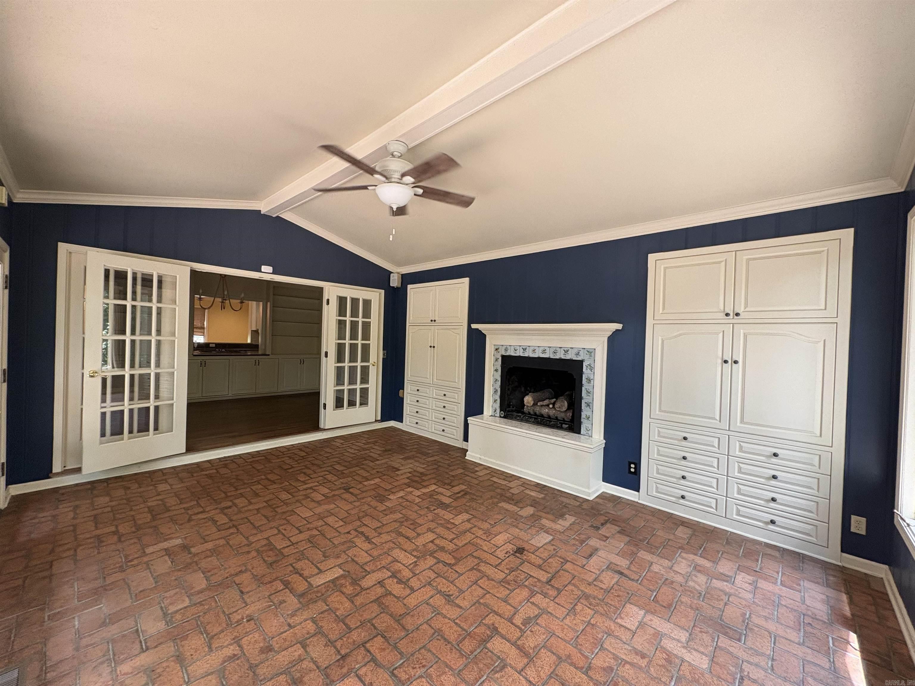 208 Neil Rd  Helena, AR