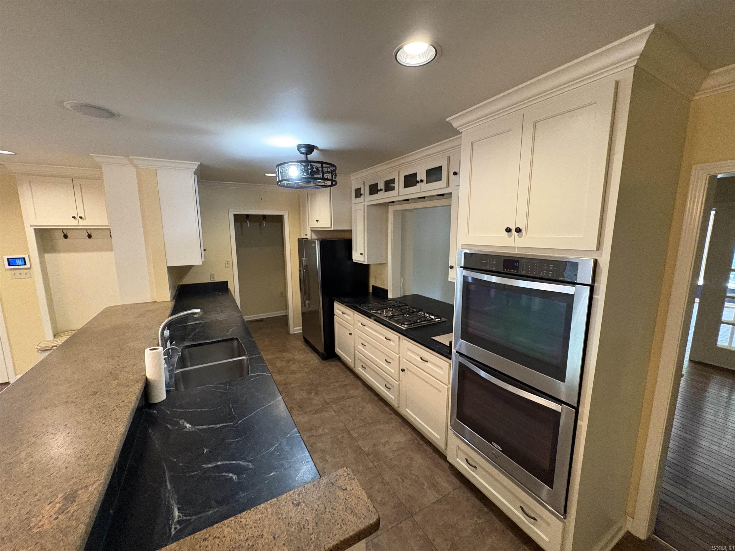 208 Neil Rd  Helena, AR