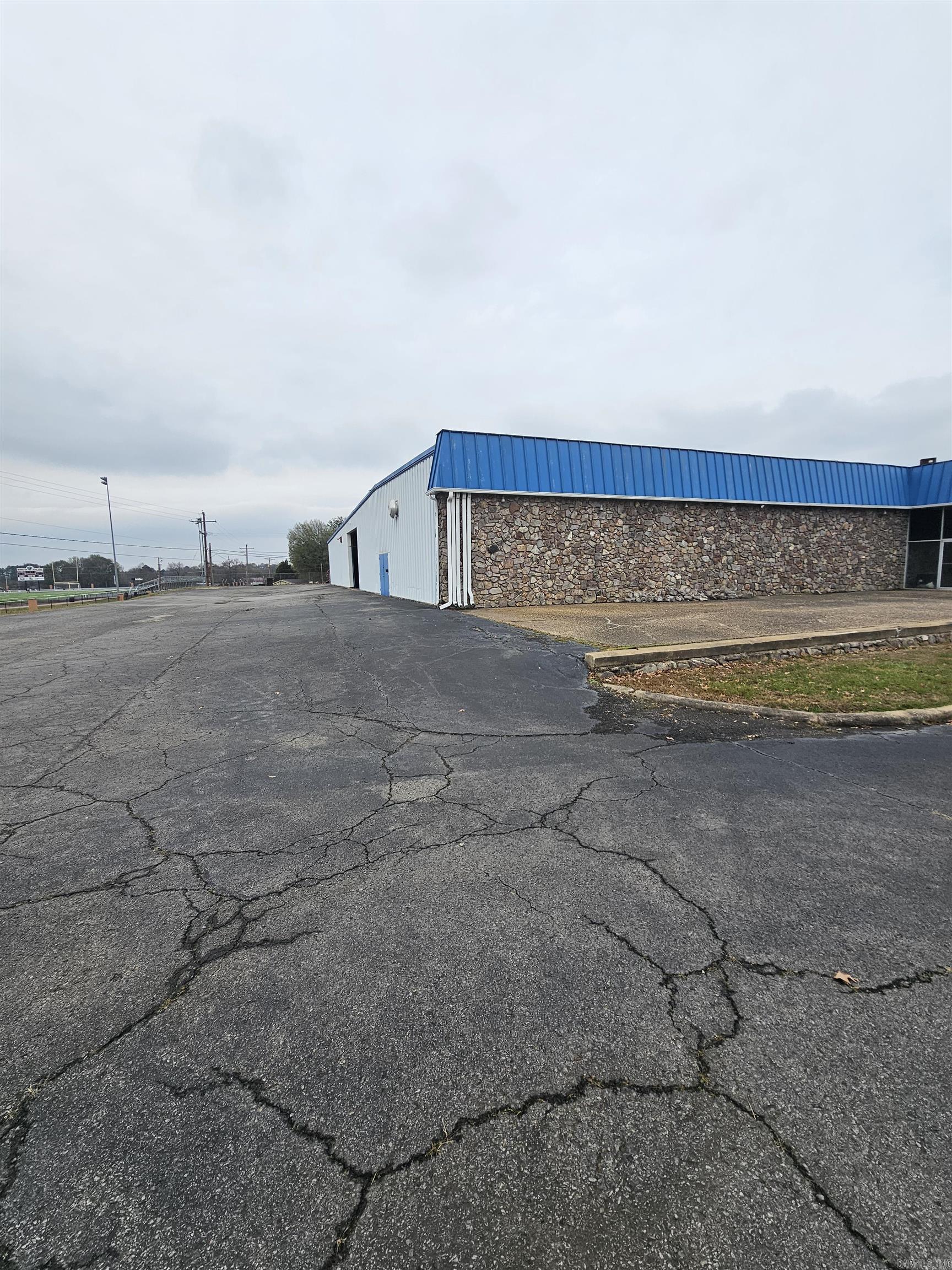 1207 E Harding  Morrilton, AR