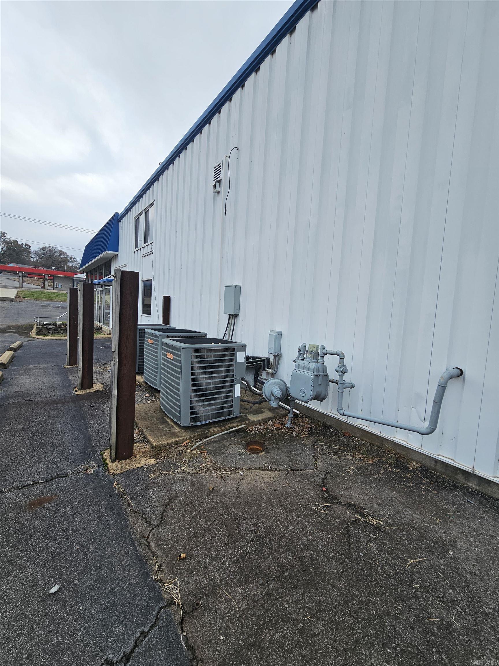 1207 E Harding  Morrilton, AR