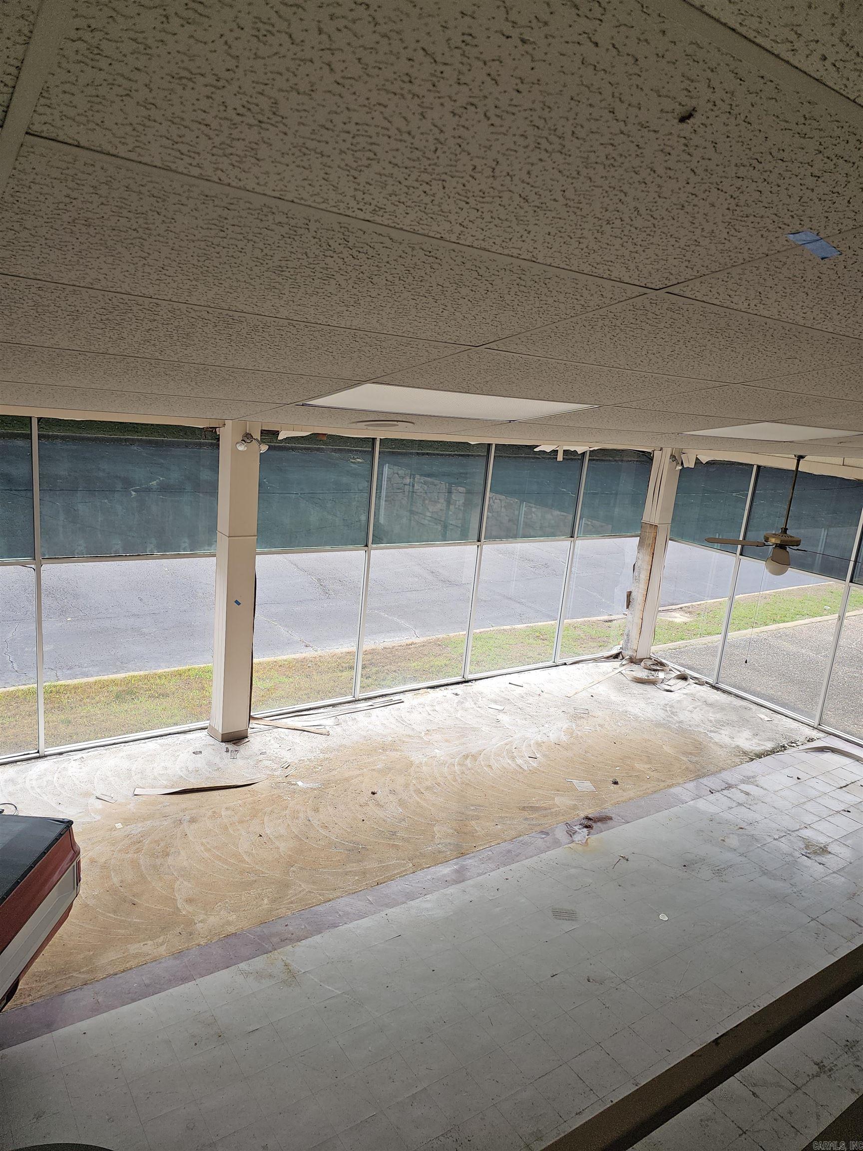 1207 E Harding  Morrilton, AR