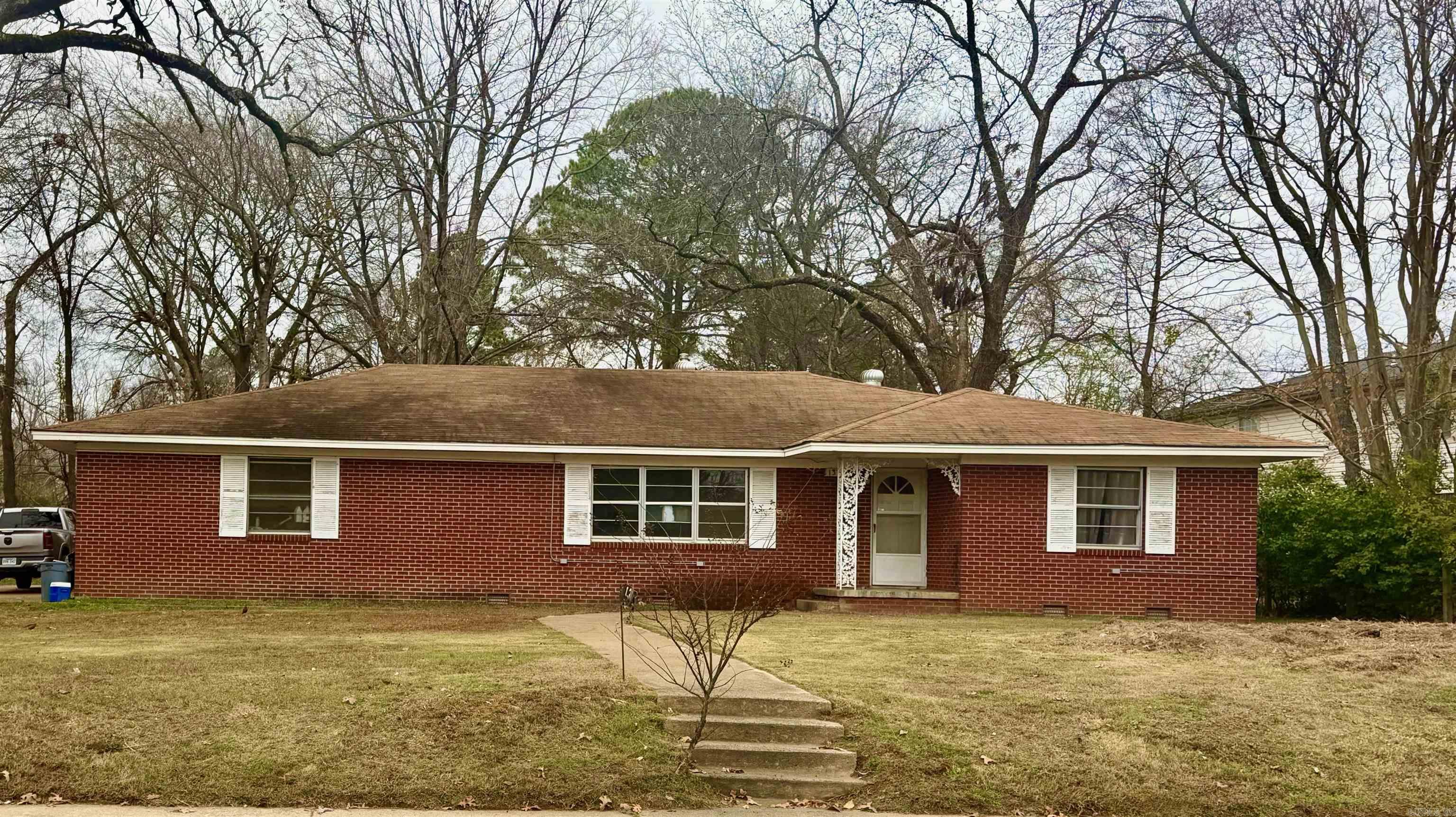 1311 Clifton  Conway, AR