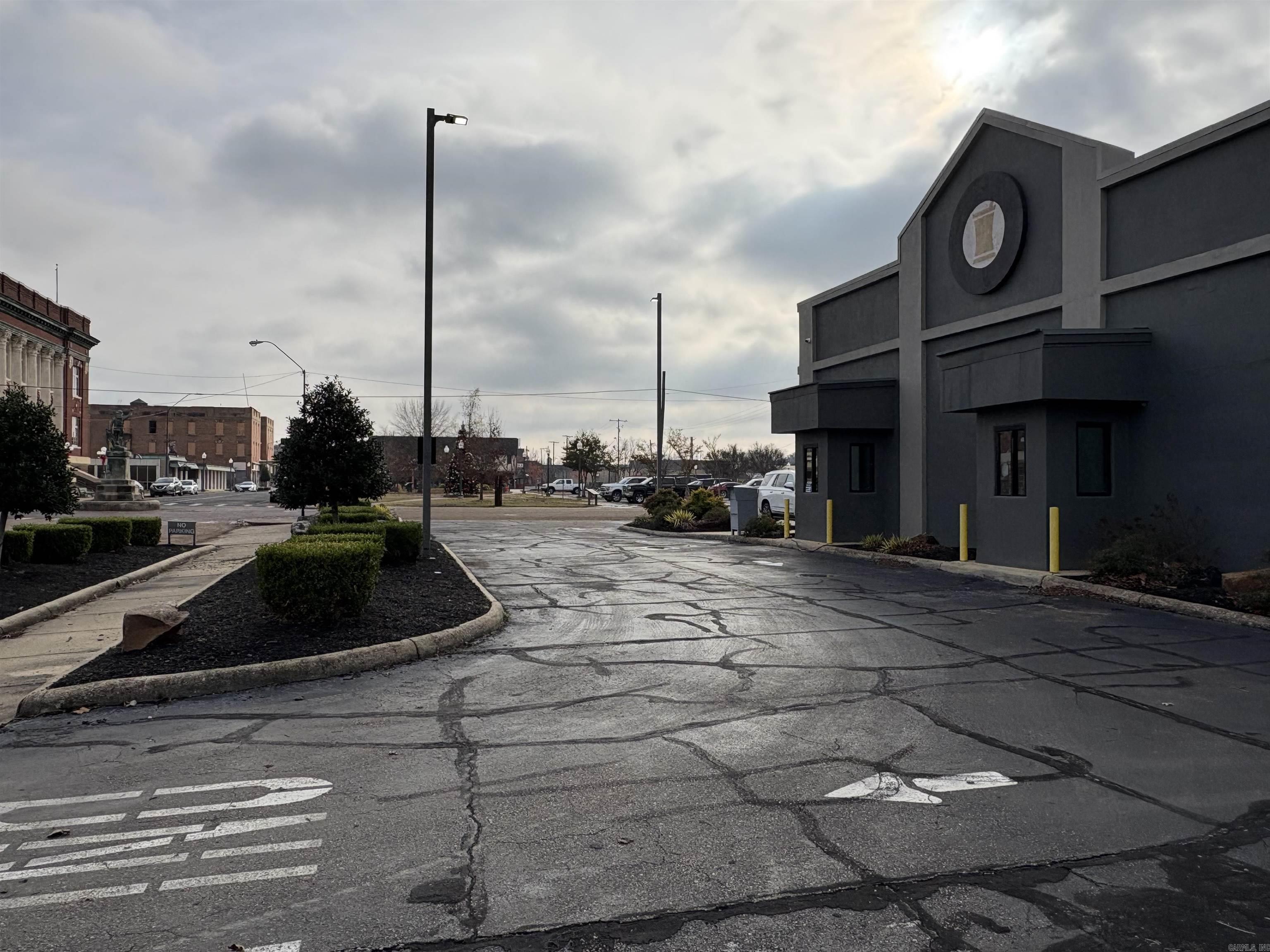 300 Perry Street  Helena, AR