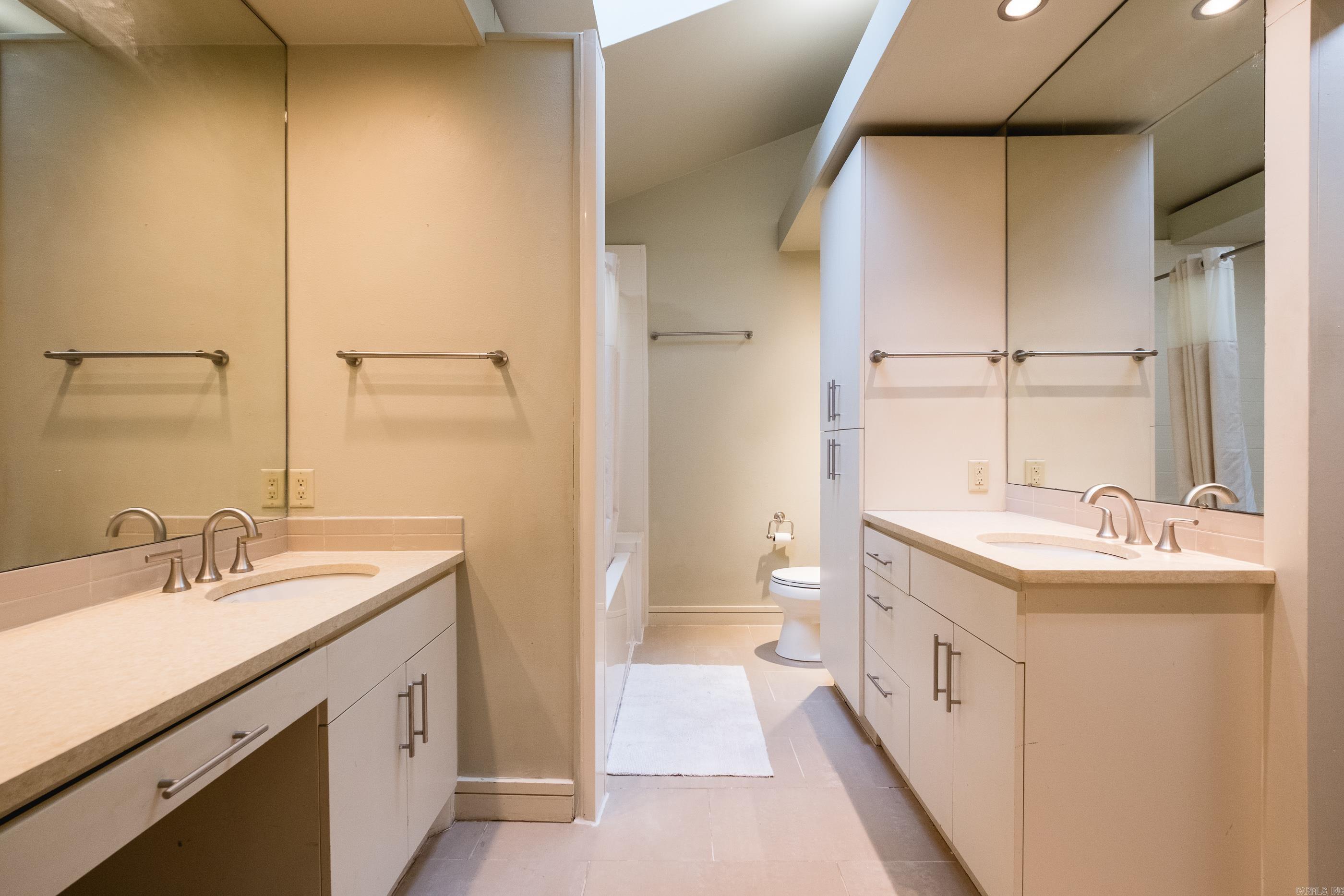 8 Racquet  Little Rock, AR