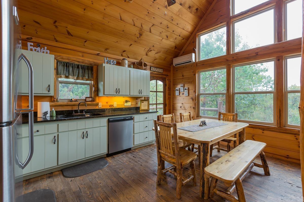 383 Massey Lane  Mena, AR