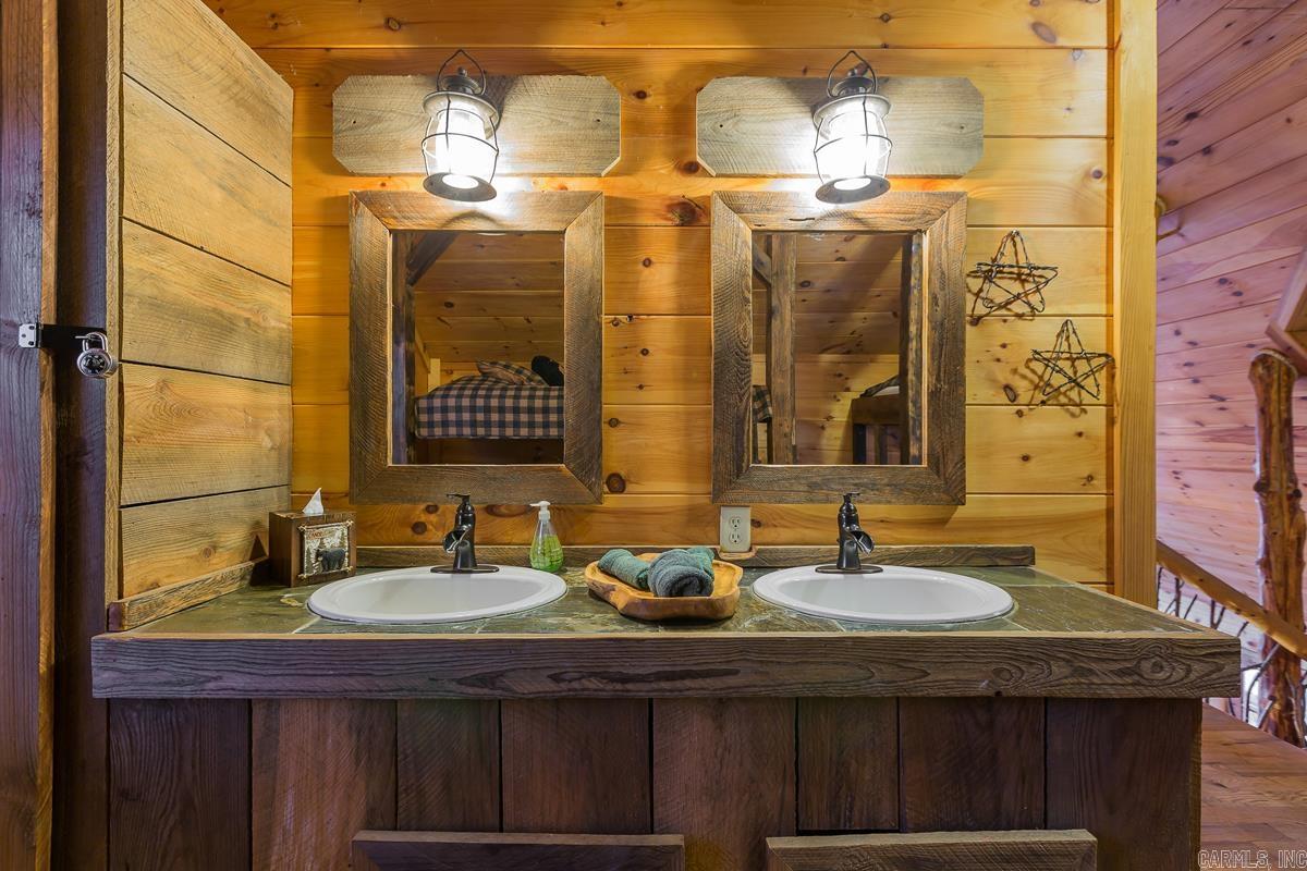 383A Massey Lane  Mena, AR