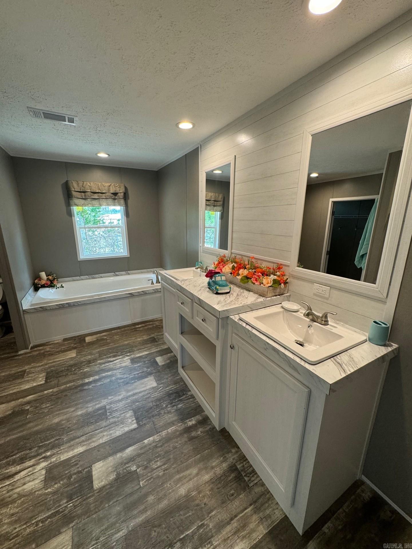 7381 Mars Hill Rd  Bauxite, AR