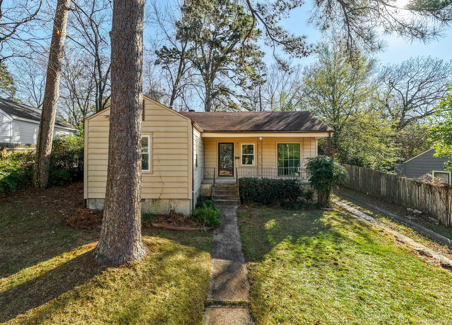 6613 Beacon  Little Rock, AR