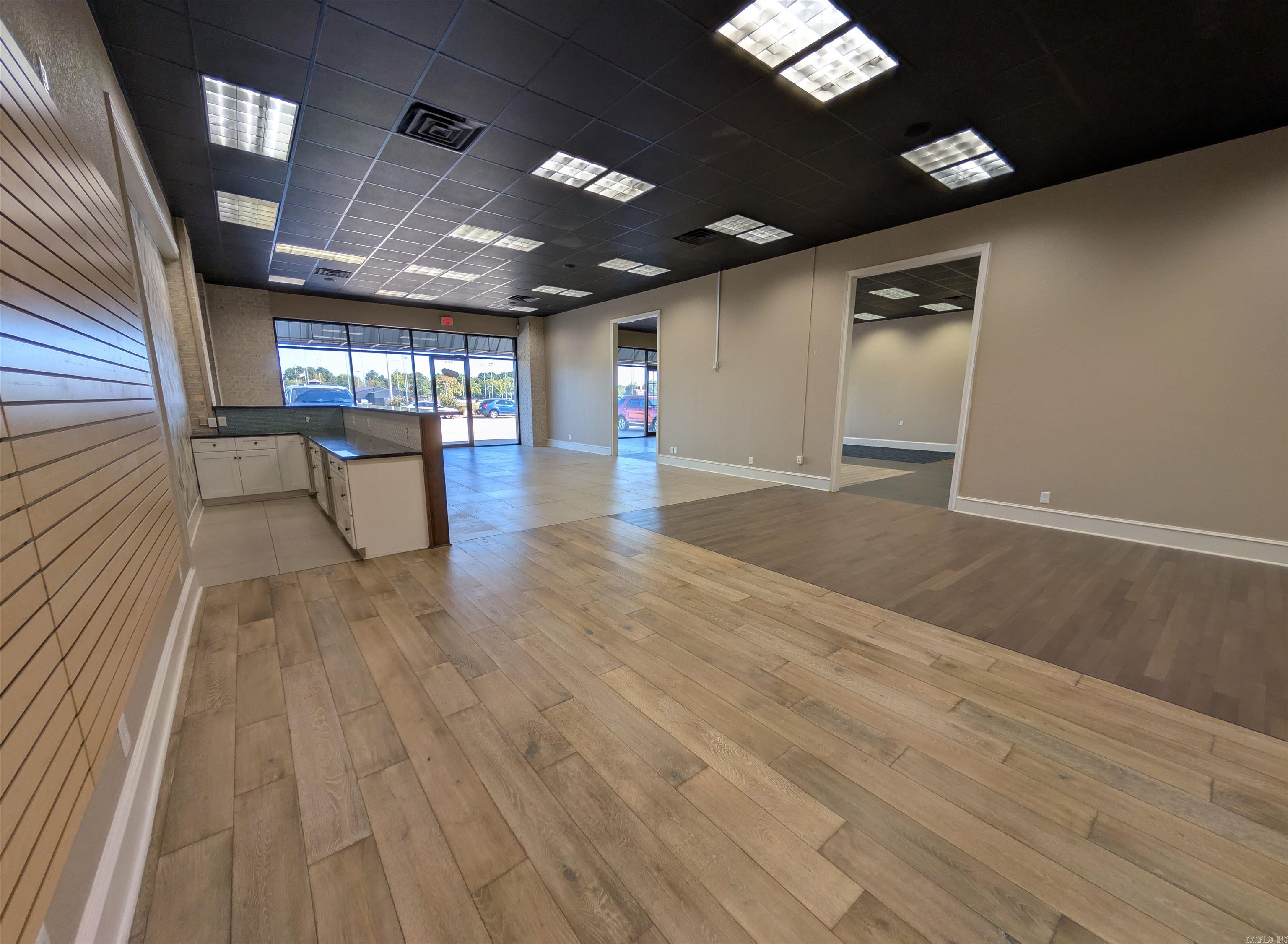 1631 E Beebe Capps  Searcy, AR