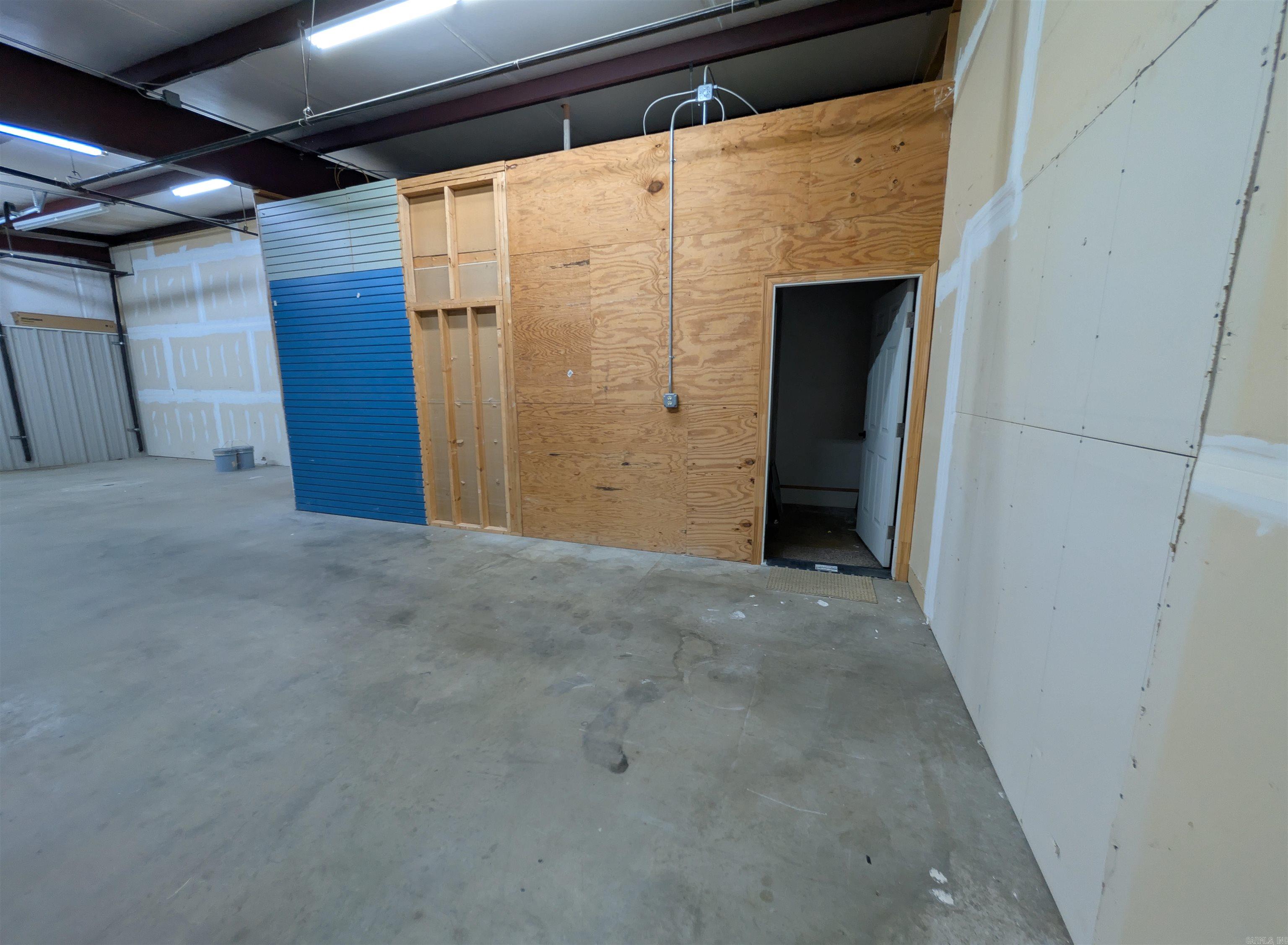 1629 E Beebe Capps  Searcy, AR