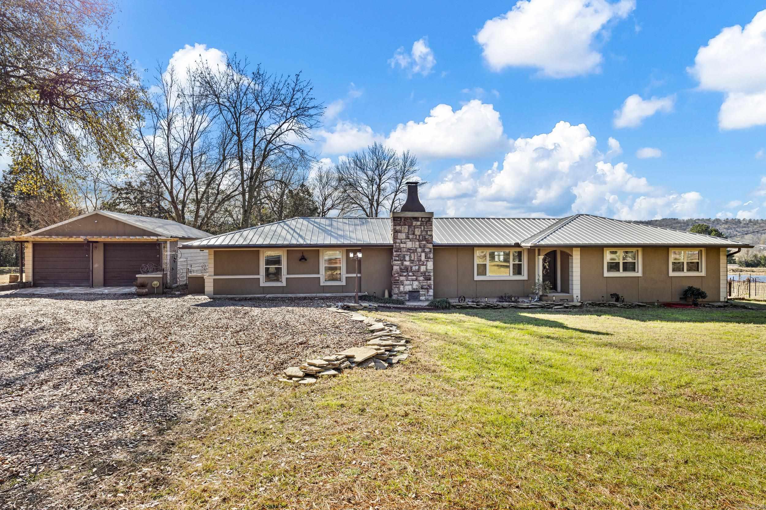 2075 Center Valley  Russellville, AR