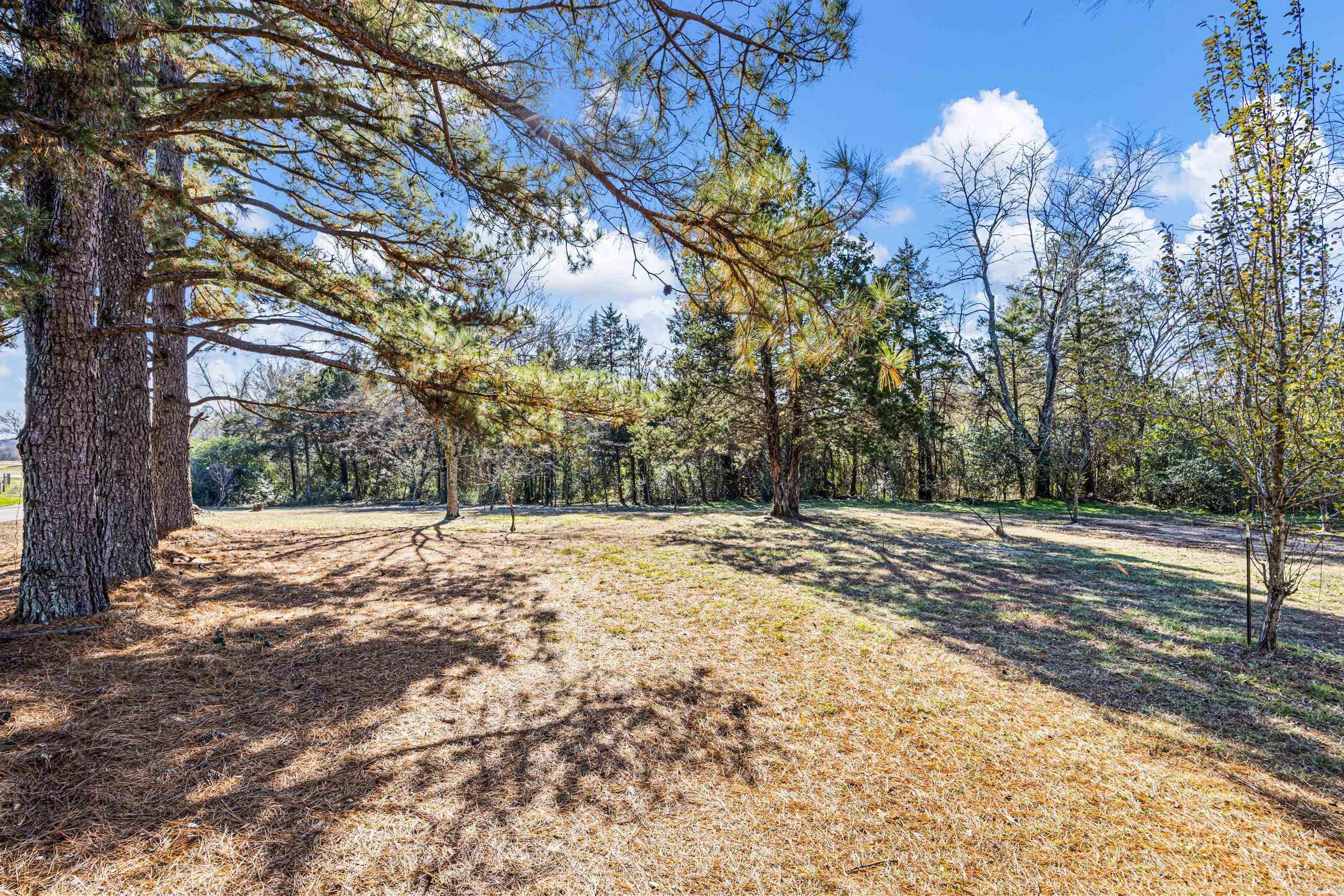 2075 Center Valley  Russellville, AR