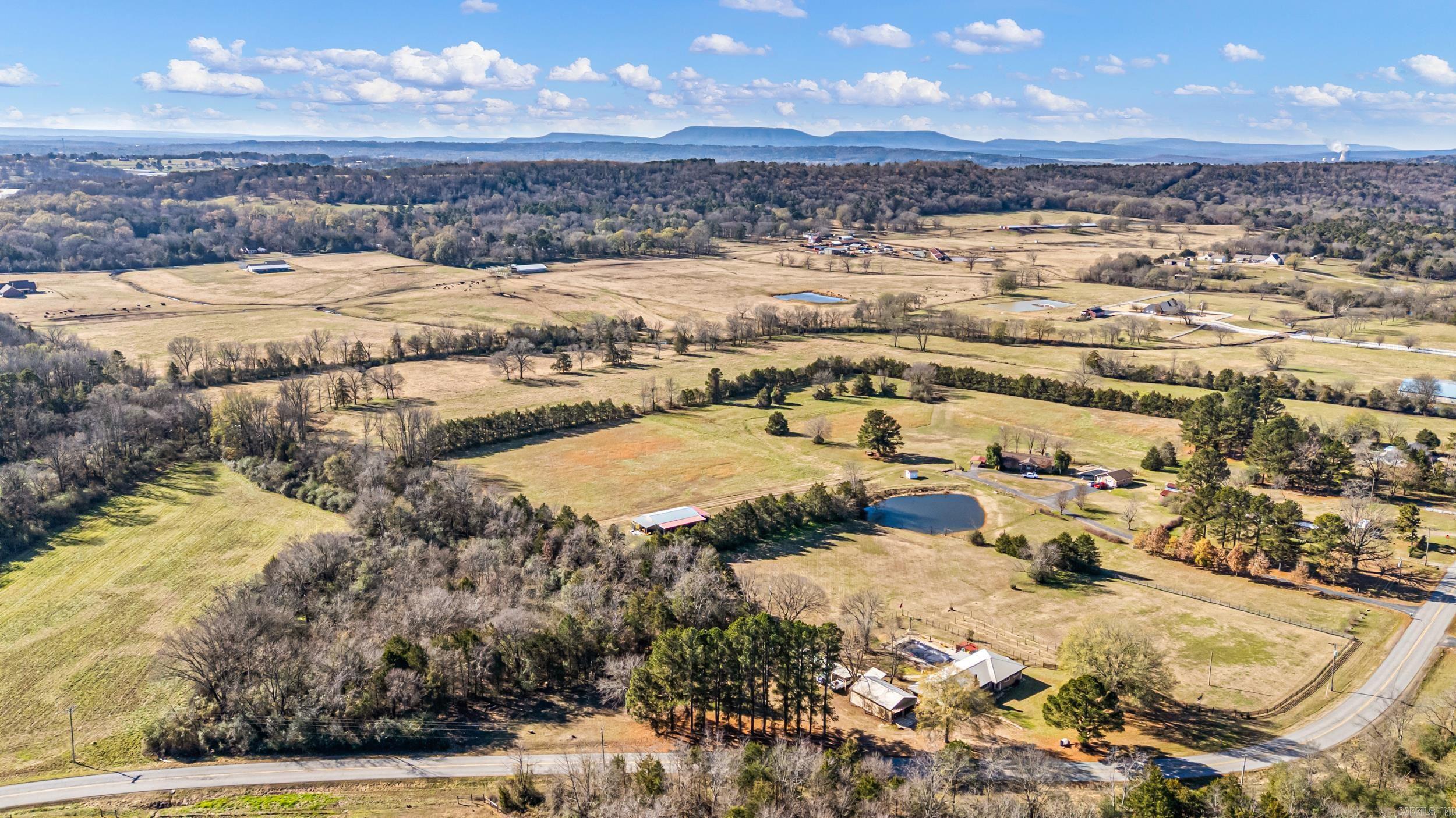 2075 Center Valley  Russellville, AR