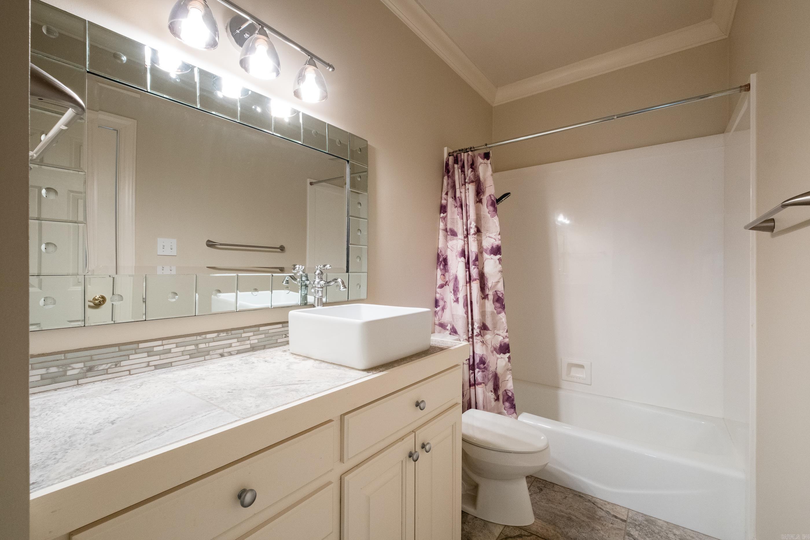 6 Gravelle  Little Rock, AR