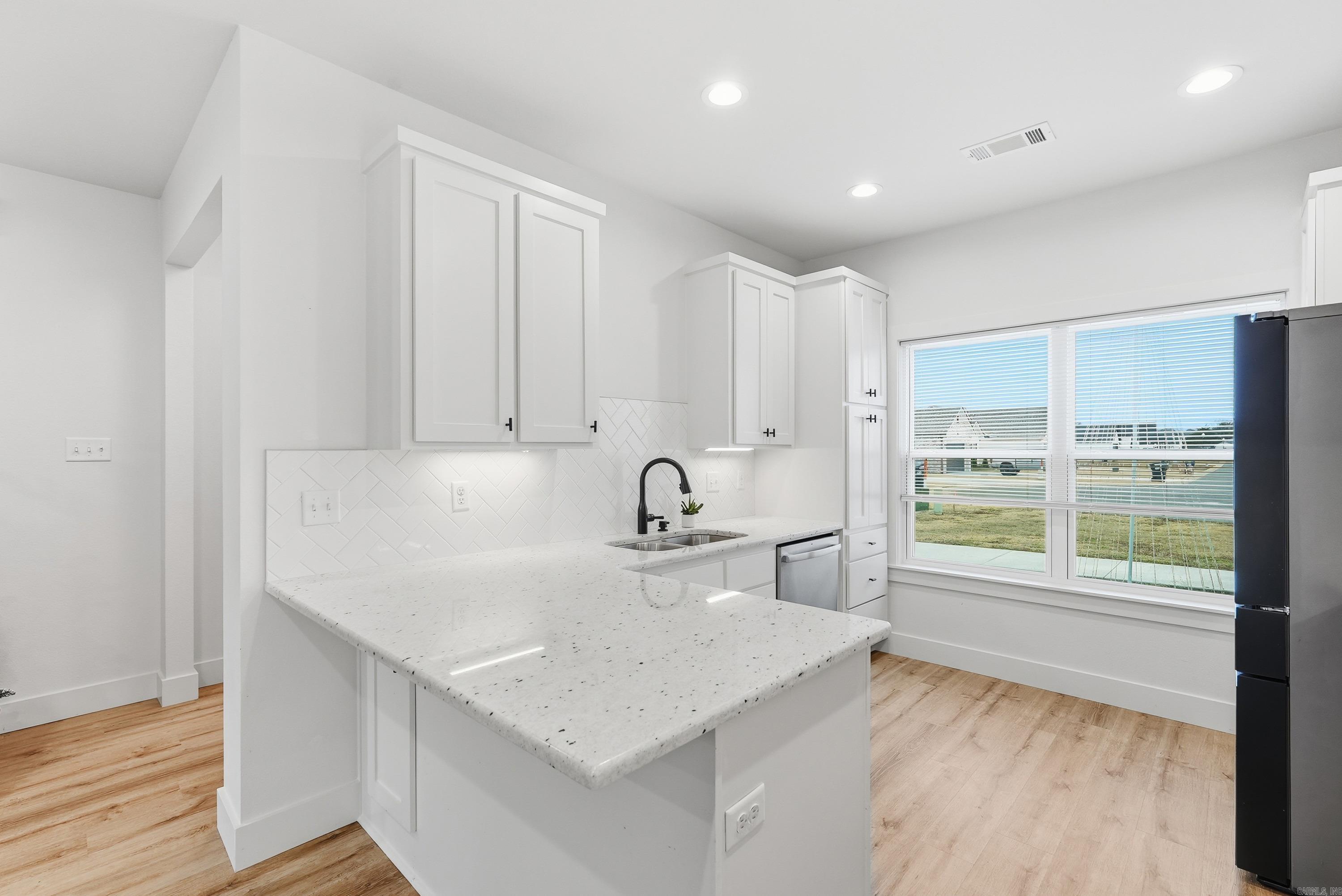 14 Songbird  Greenbrier, AR