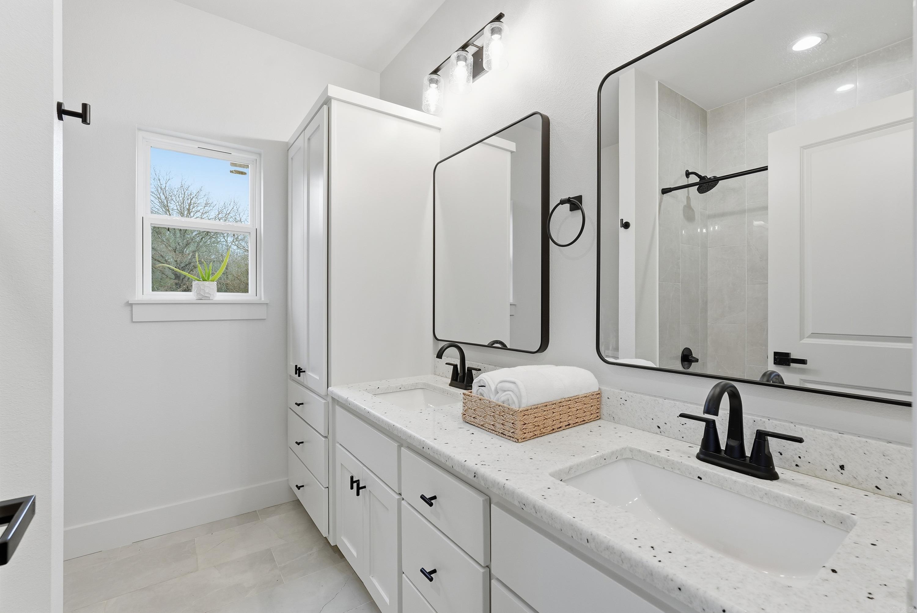 14 Songbird  Greenbrier, AR