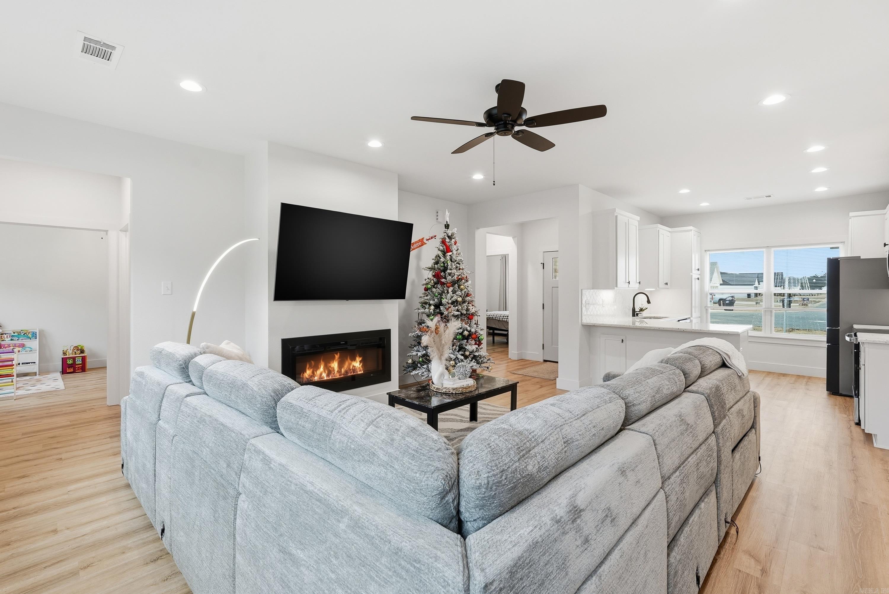 14 Songbird  Greenbrier, AR