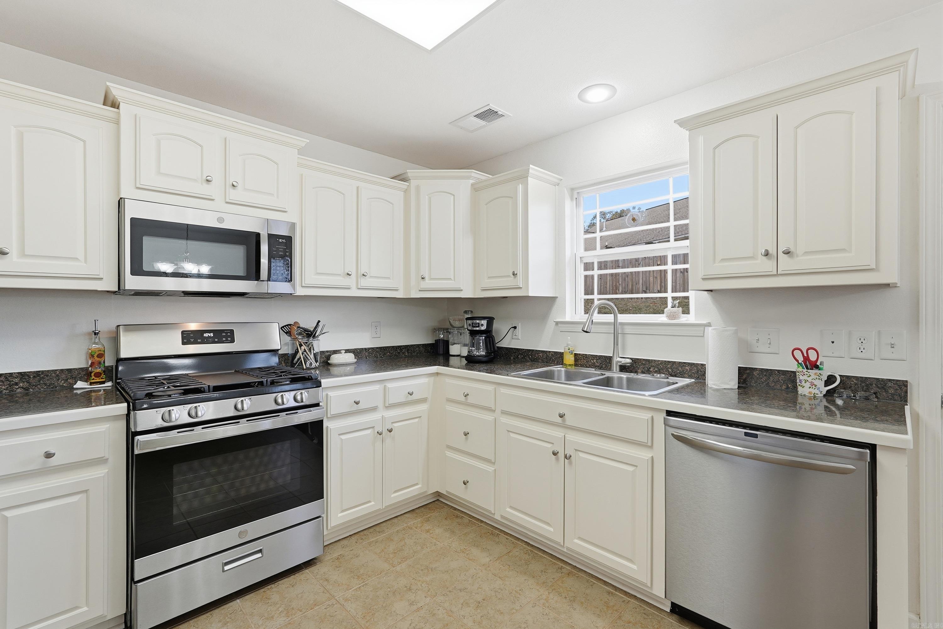 302 Derek  Alexander, AR