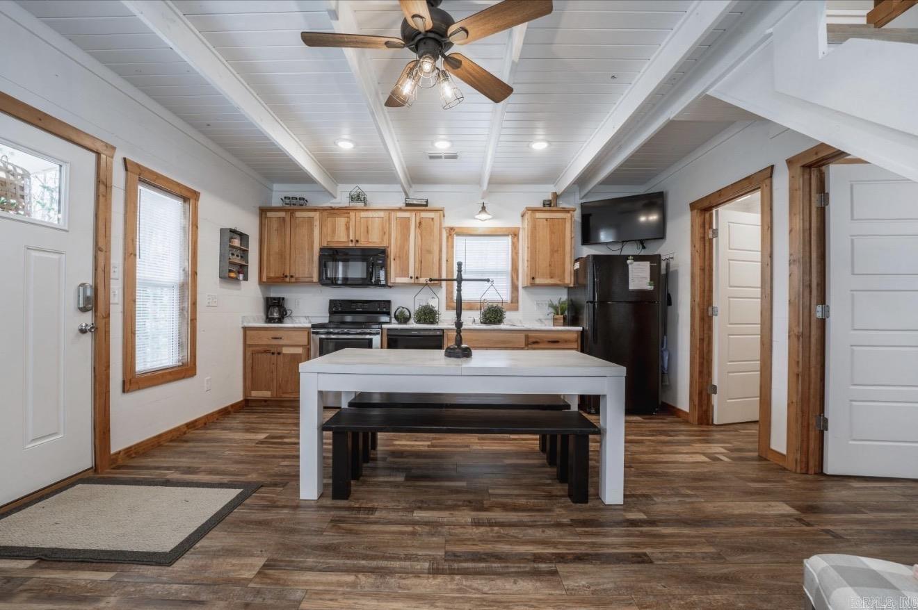 950 Sunny Slope Rd.  Edgemont, AR