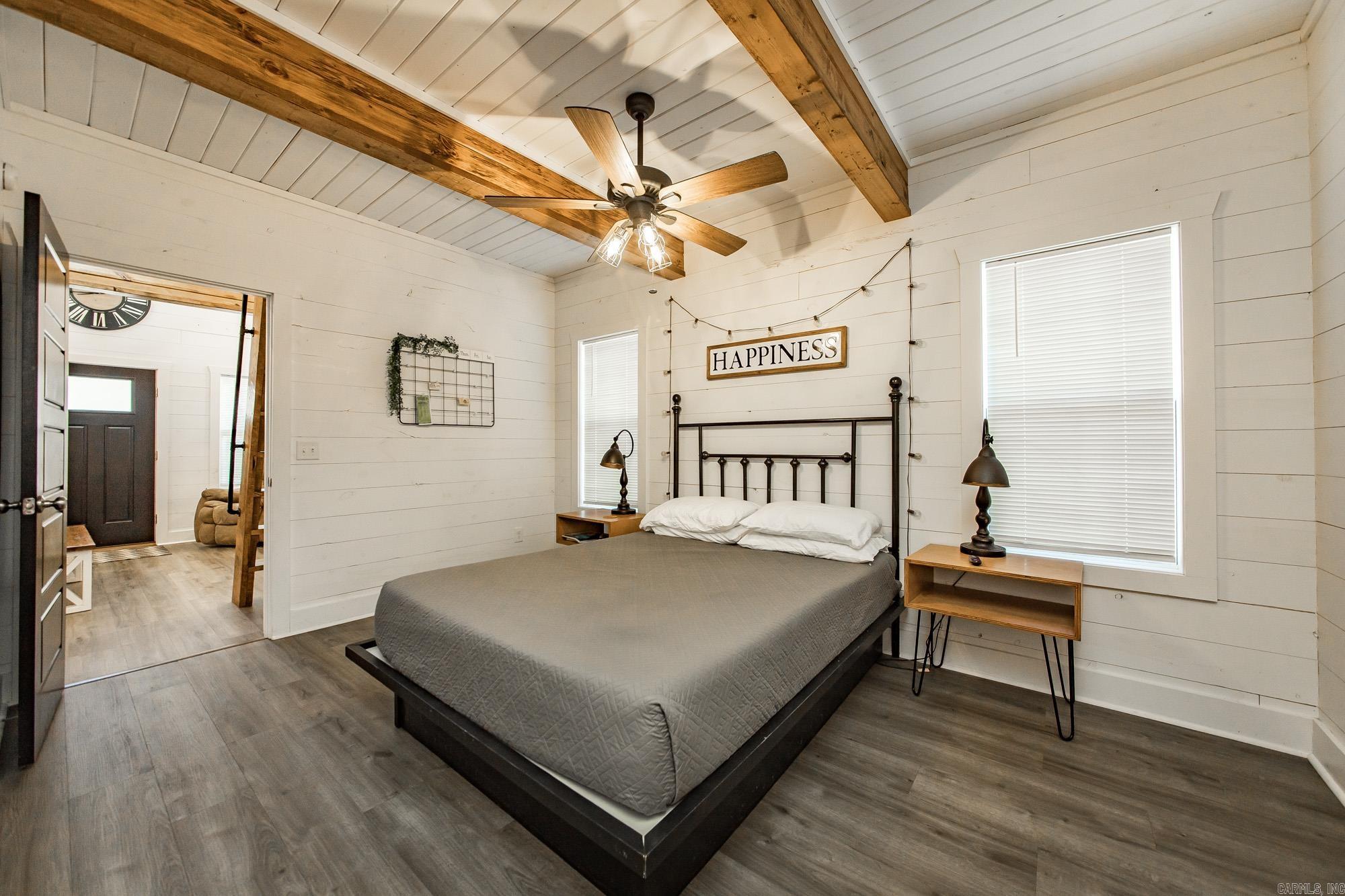 950 Sunny Slope Rd.  Edgemont, AR