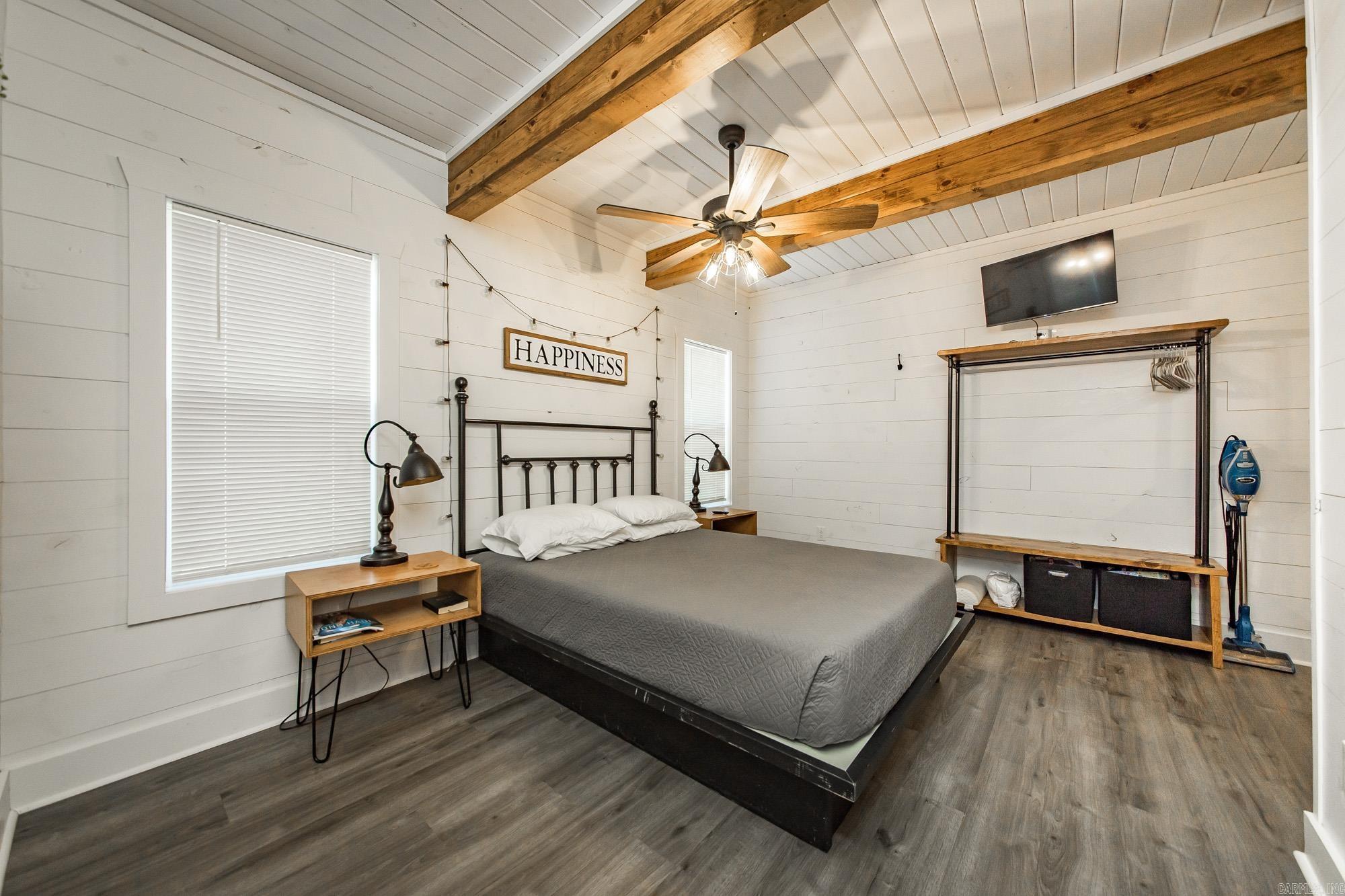 950 Sunny Slope Rd.  Edgemont, AR