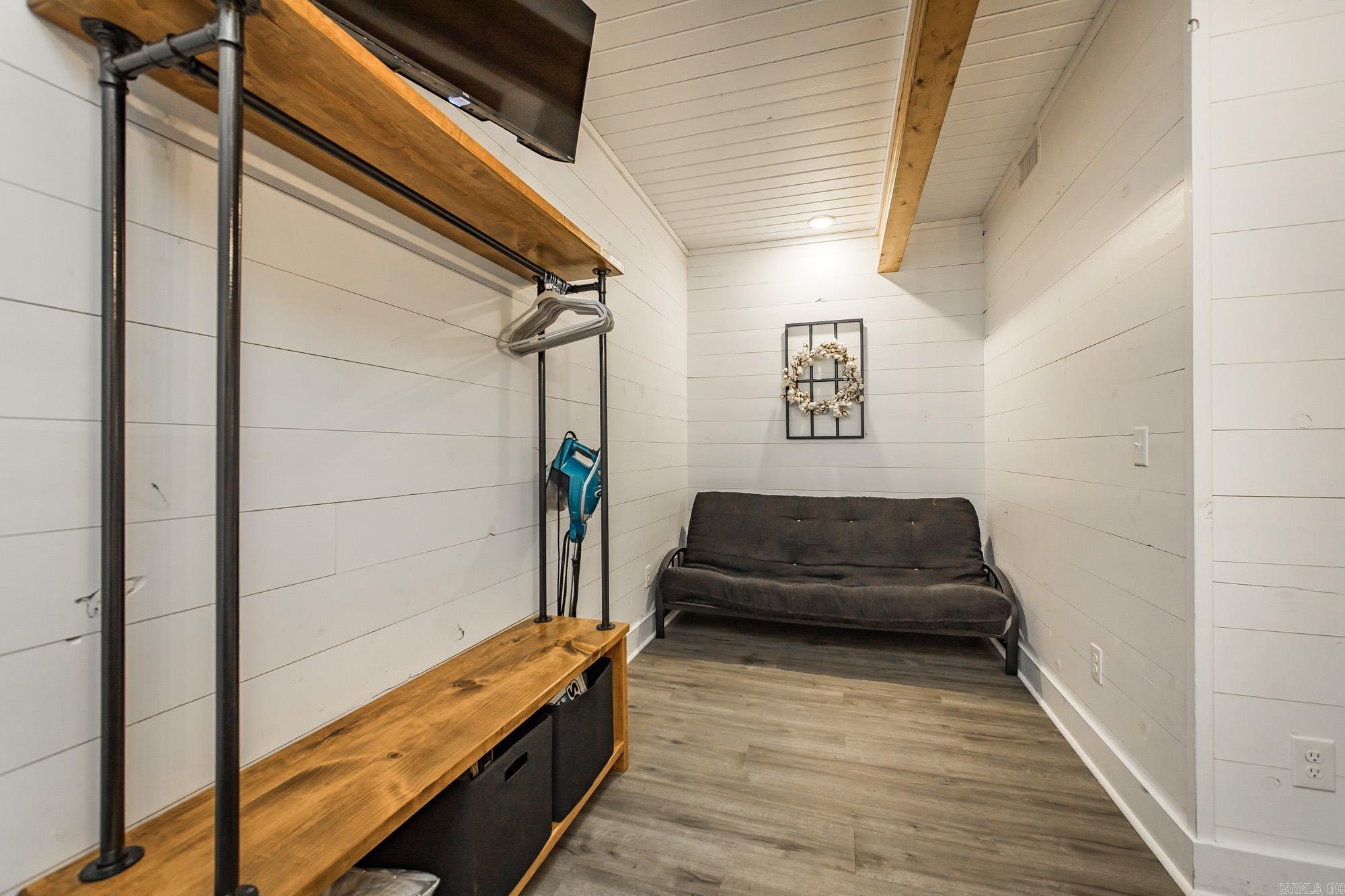 950 Sunny Slope Rd.  Edgemont, AR