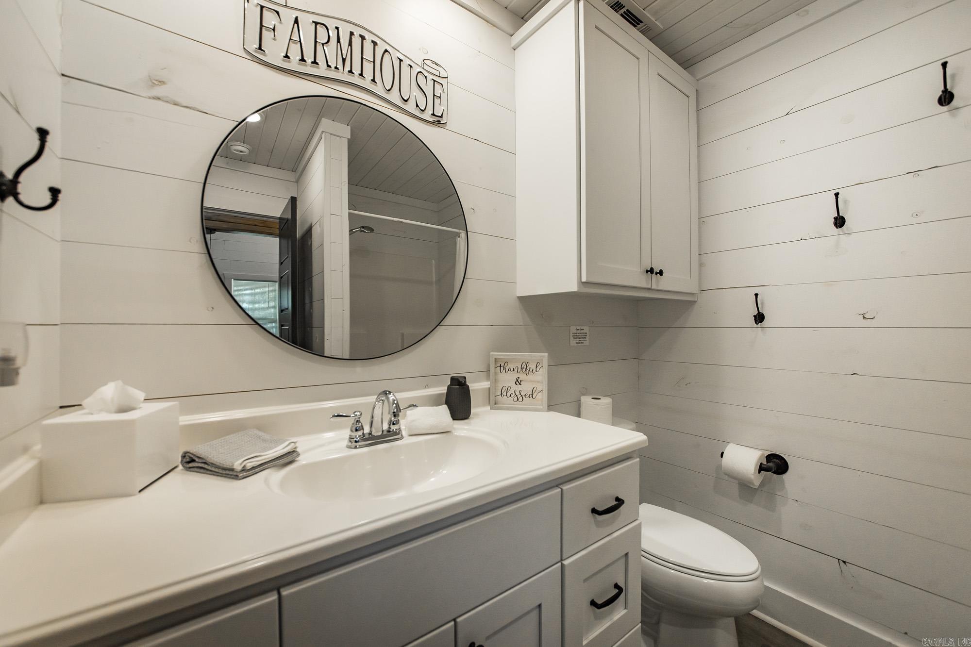 950 Sunny Slope Rd.  Edgemont, AR