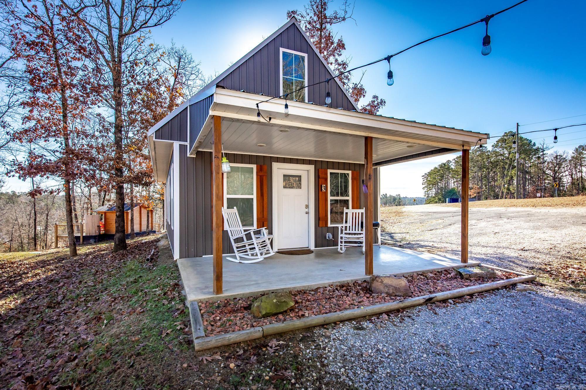 950 Sunny Slope Rd.  Edgemont, AR