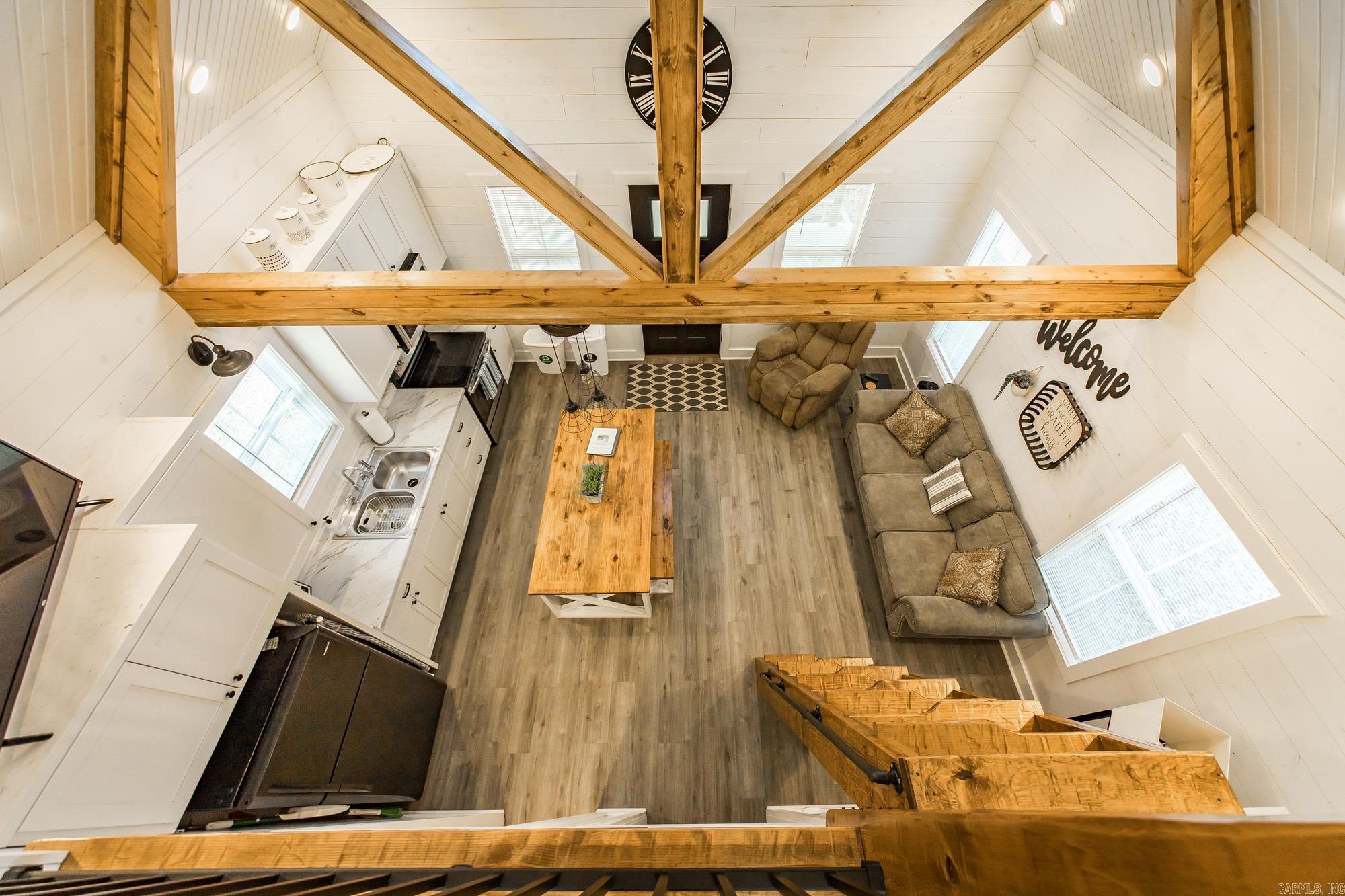 950 Sunny Slope Rd.  Edgemont, AR