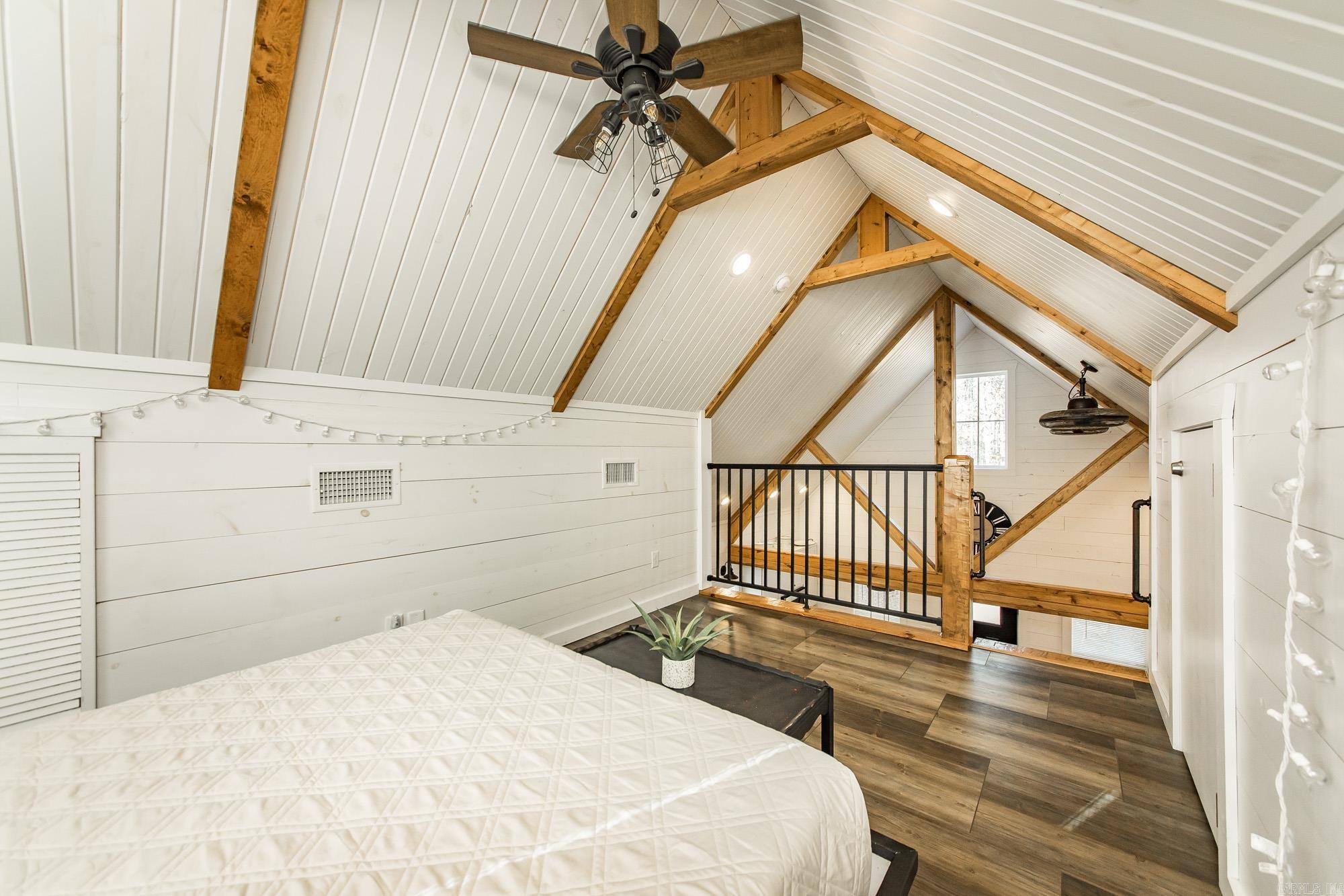 950 Sunny Slope Rd.  Edgemont, AR