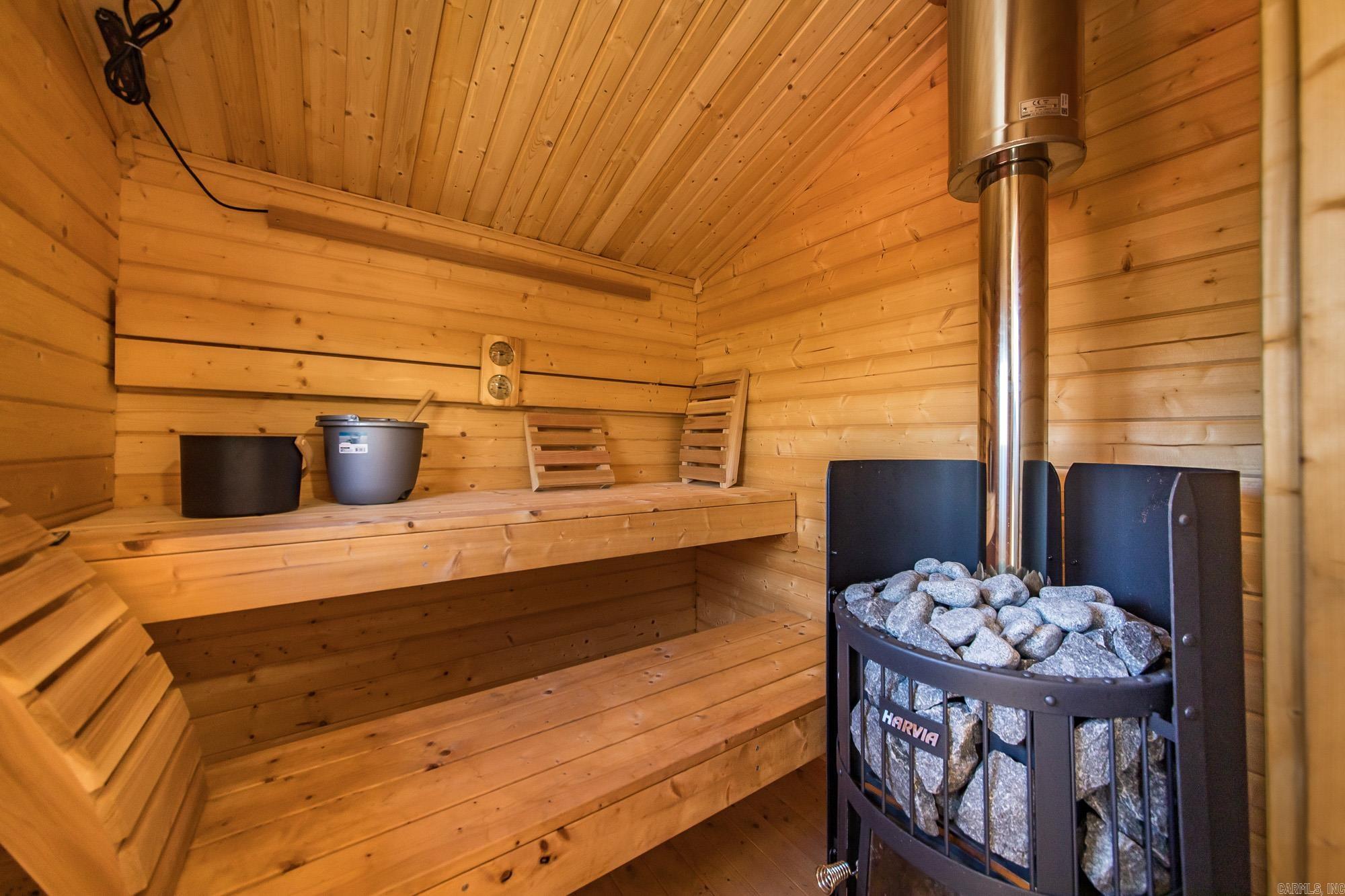 950 Sunny Slope Rd.  Edgemont, AR