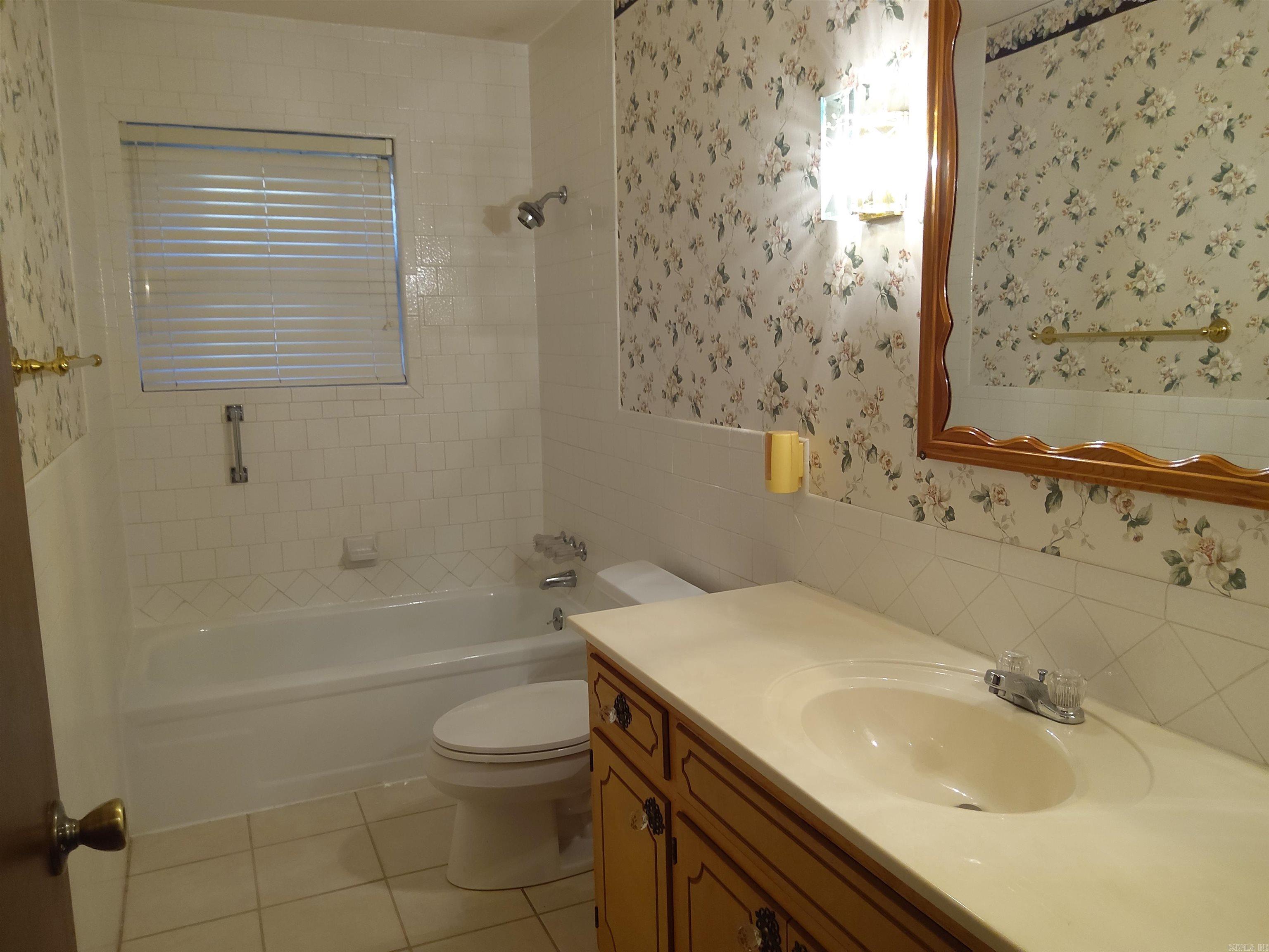 220 Beachview Circle  Hot Springs, AR