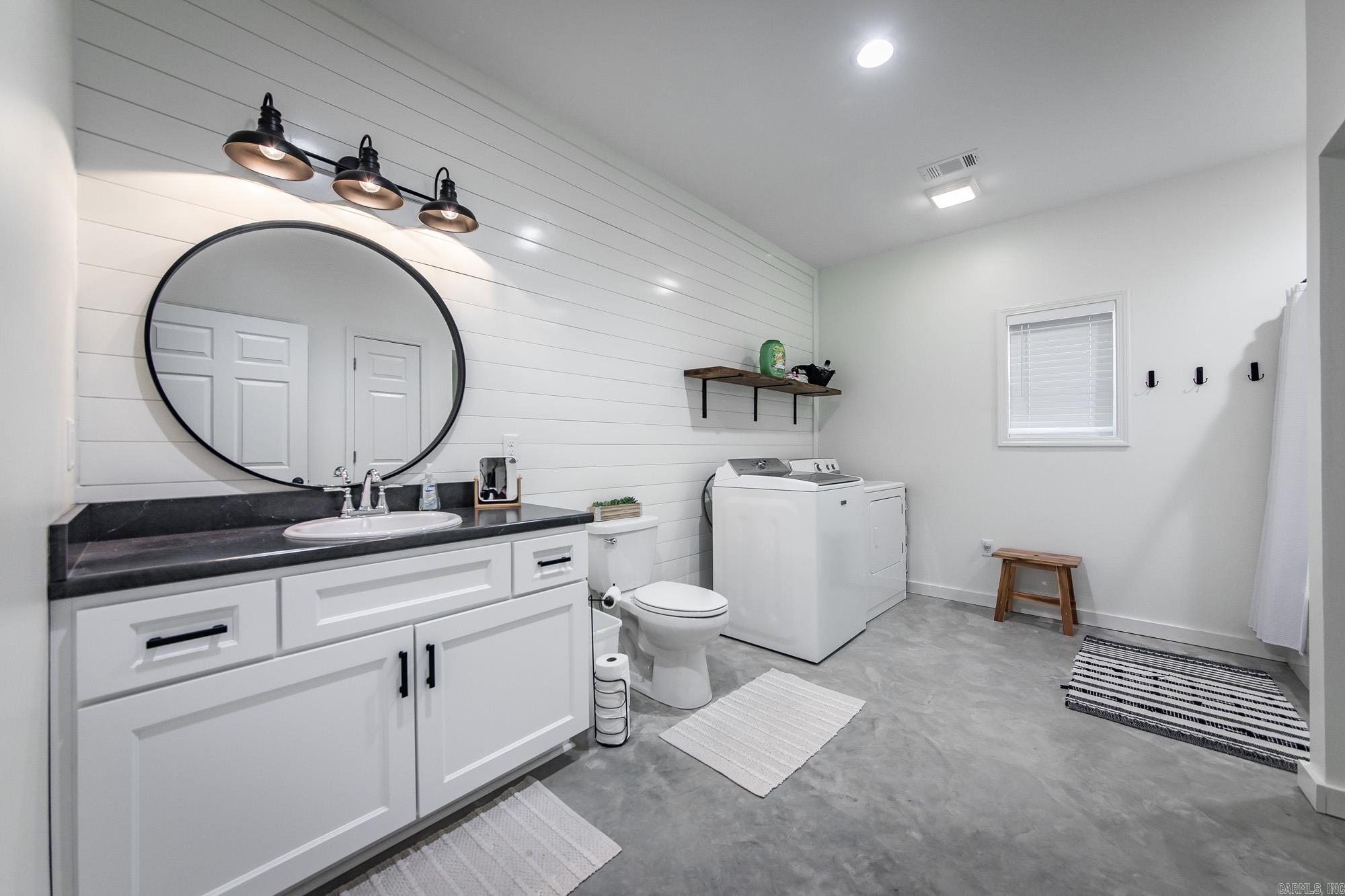 150 Sylvan Dr. Greers Ferry, AR 72067