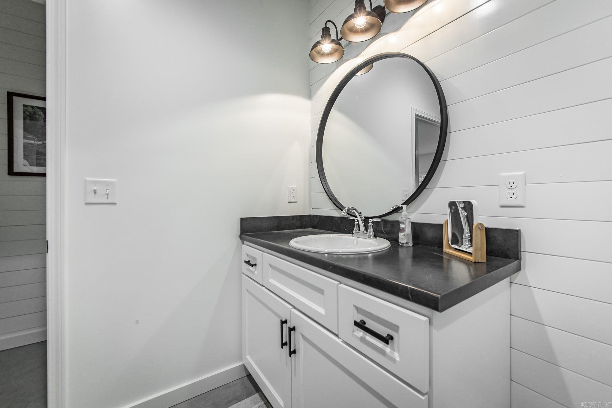 150 Sylvan Dr. Greers Ferry, AR 72067