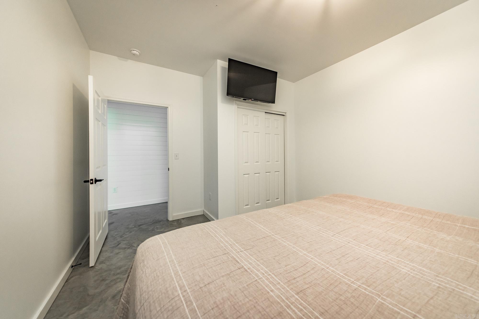 150 Sylvan Dr. Greers Ferry, AR 72067