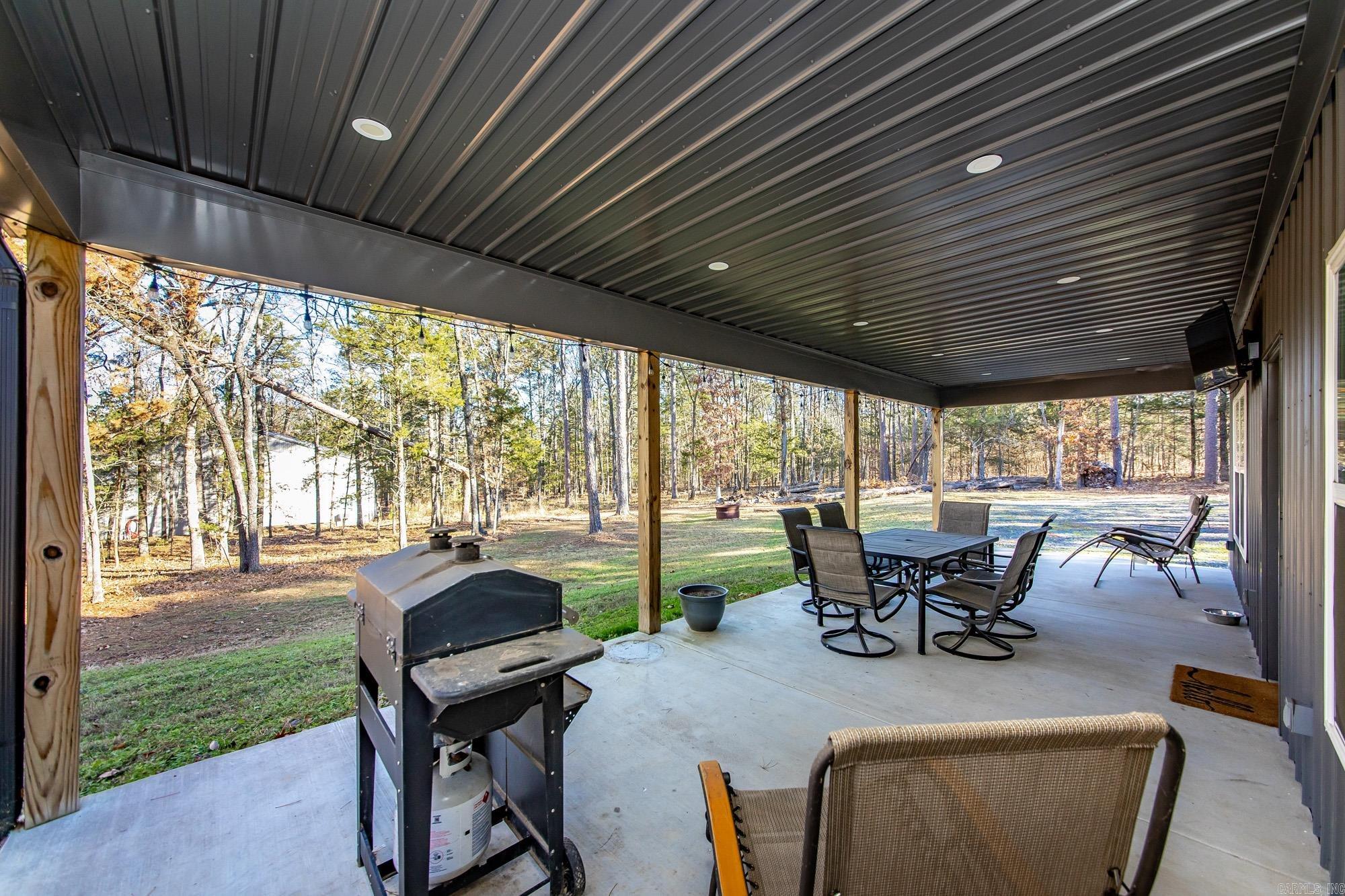 150 Sylvan Dr. Greers Ferry, AR 72067