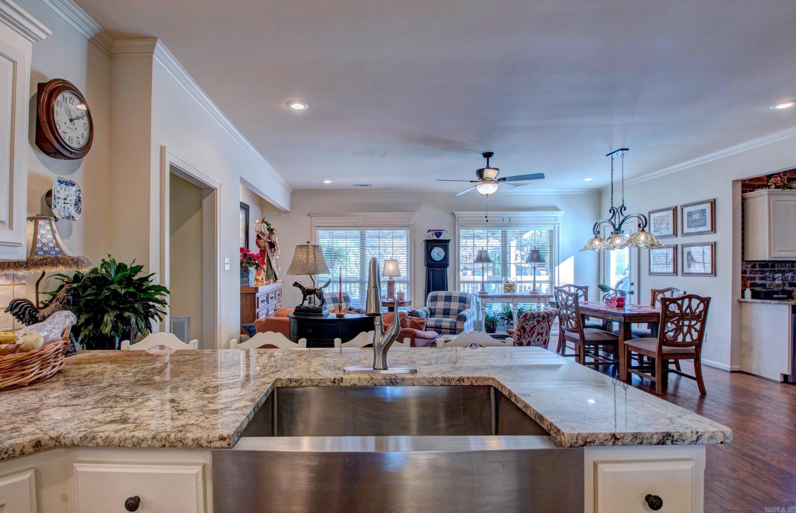 125 Mohawk Dr  Maumelle, AR