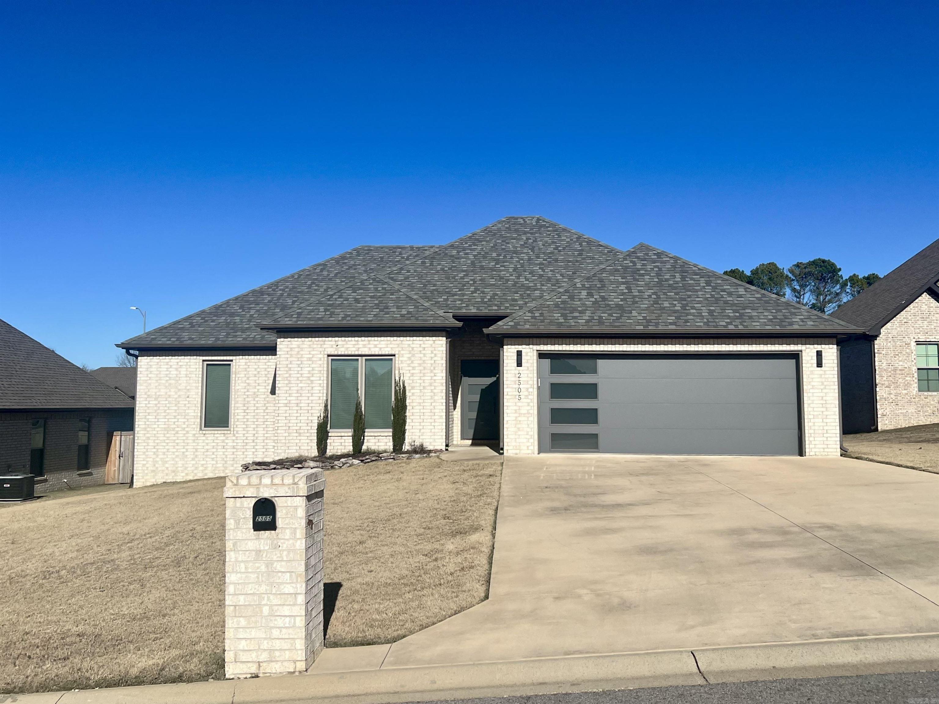 2505 Dallas  Paragould, AR