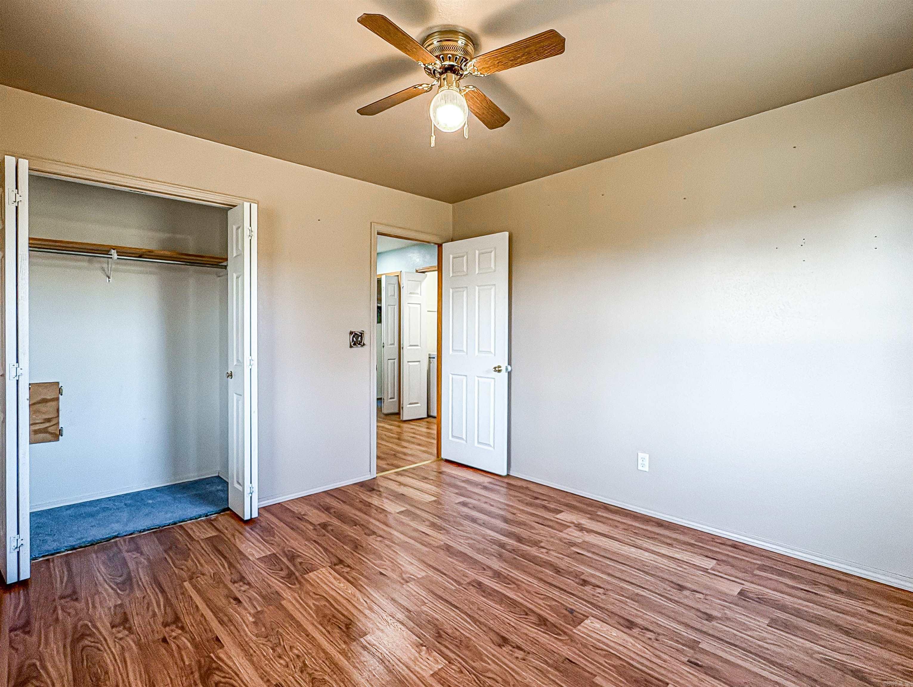 1706 MC 4006  Yellville, AR