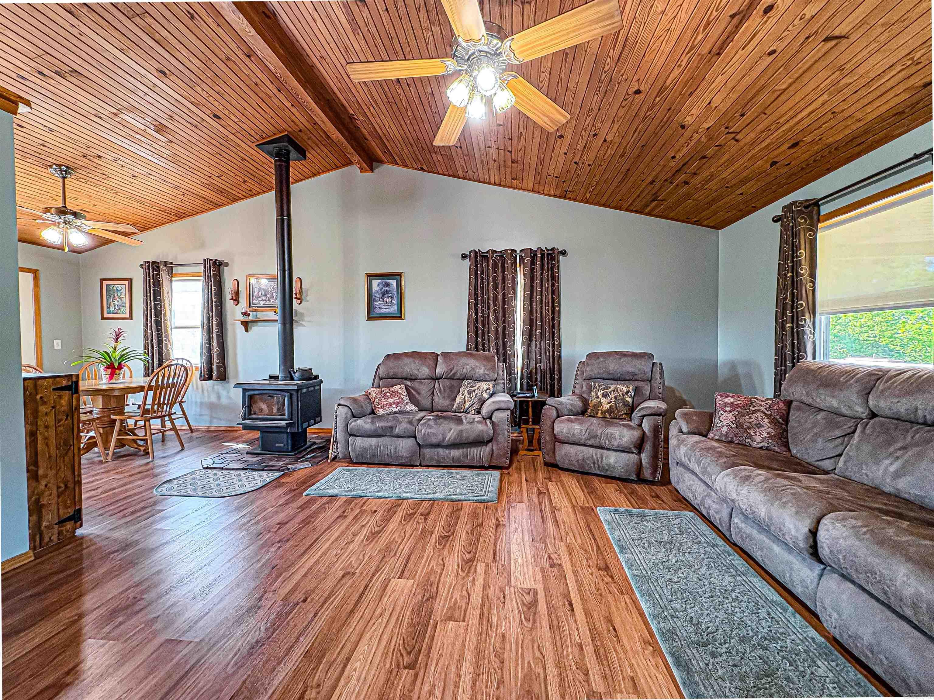 1706 MC 4006  Yellville, AR