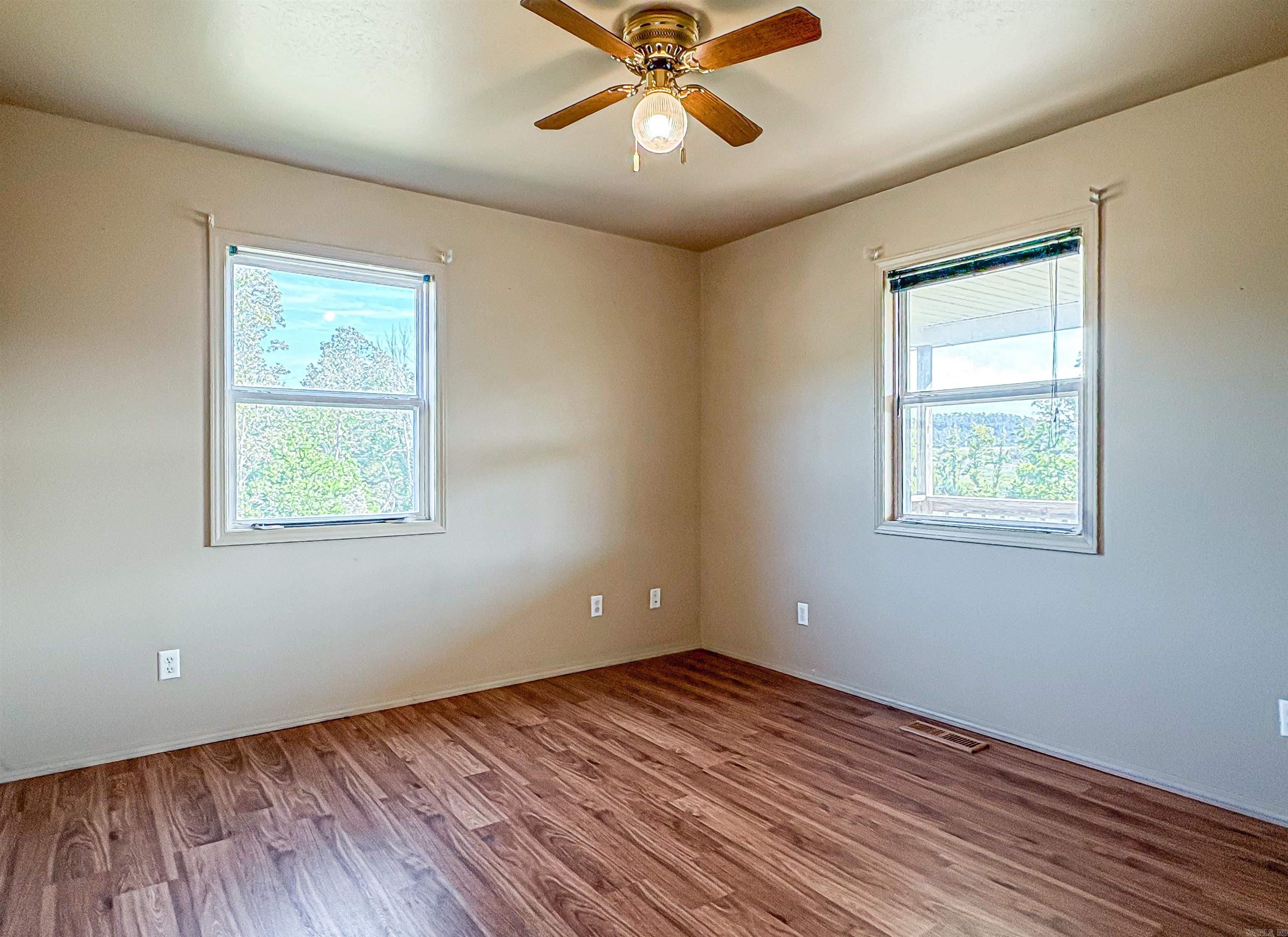 1706 MC 4006  Yellville, AR