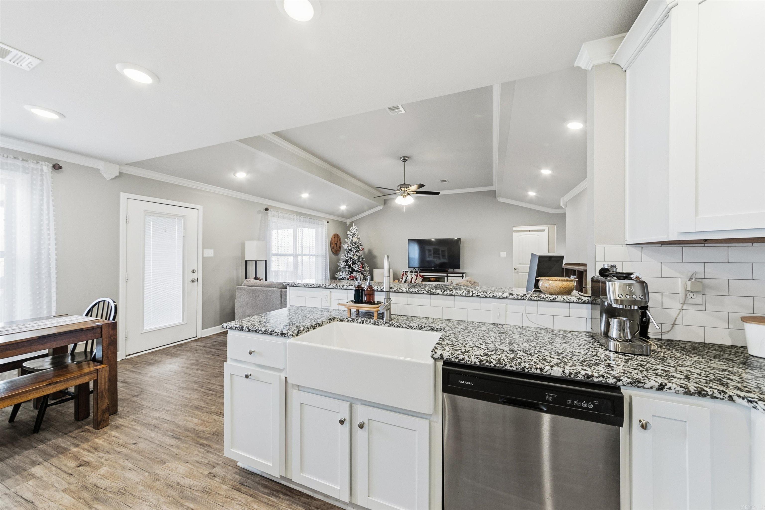 53 Ten Point  Ward, AR