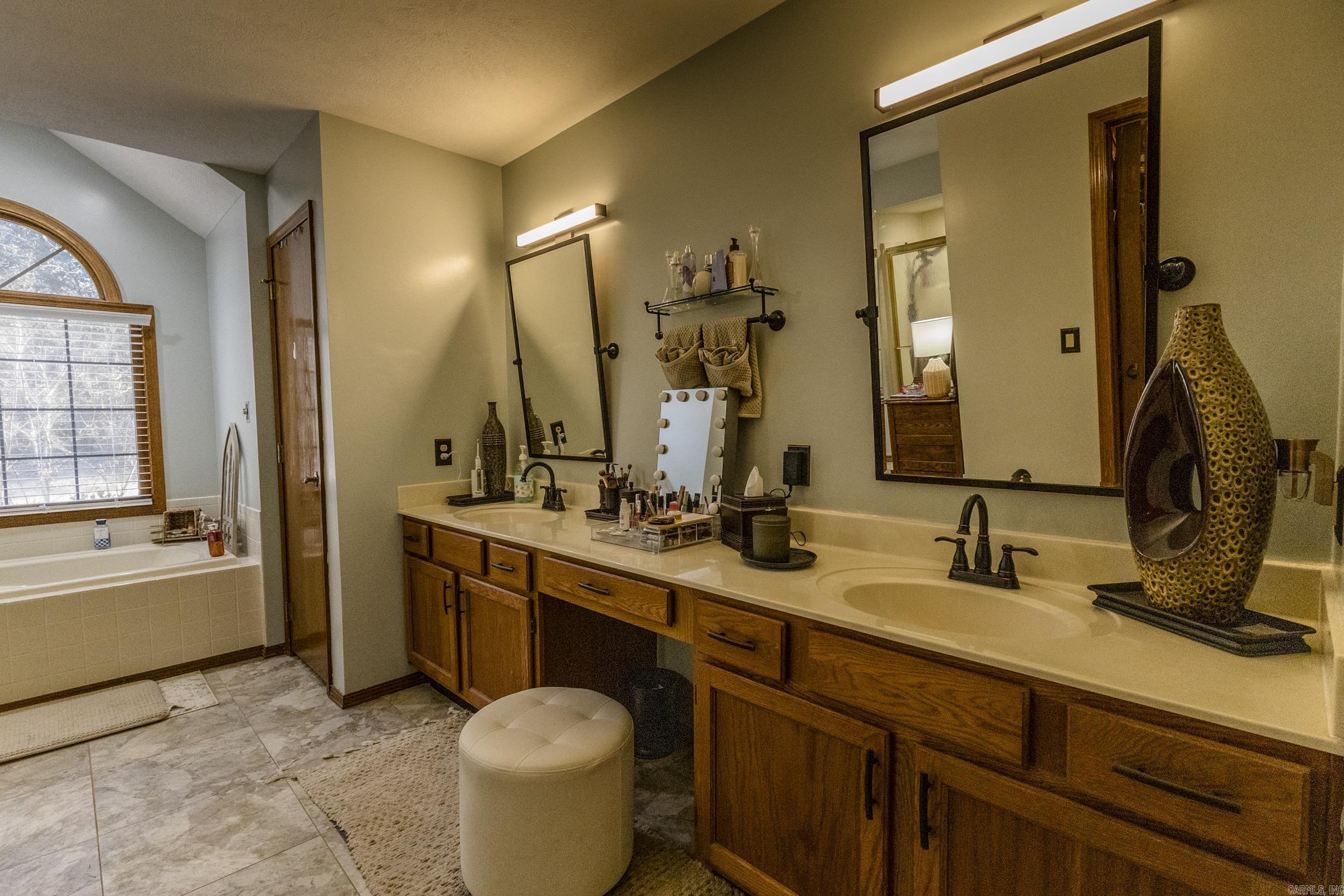 405 Holly Grove Drive  Mountain Home, AR