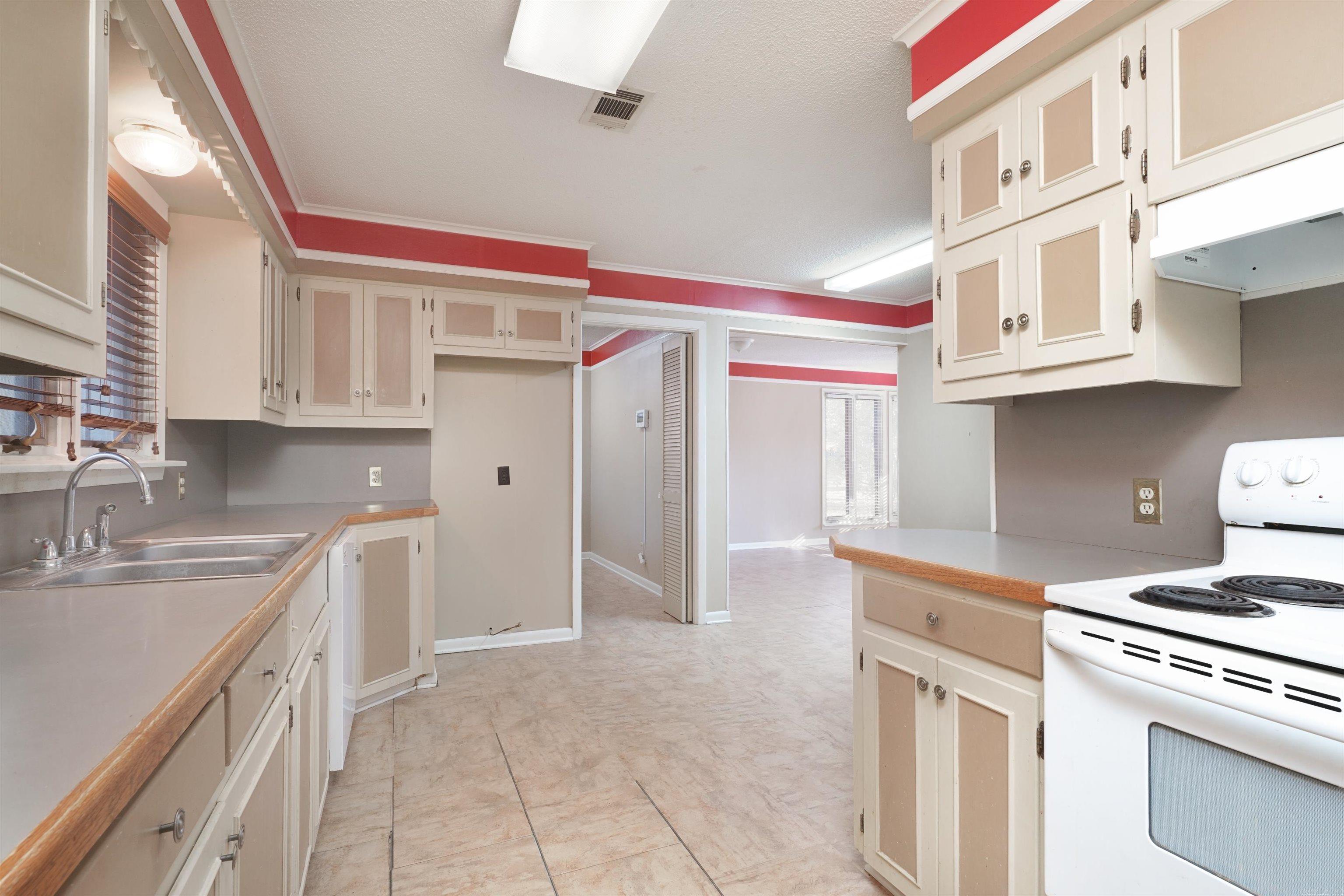 812 Pine Ridge Dr  Hamburg, AR