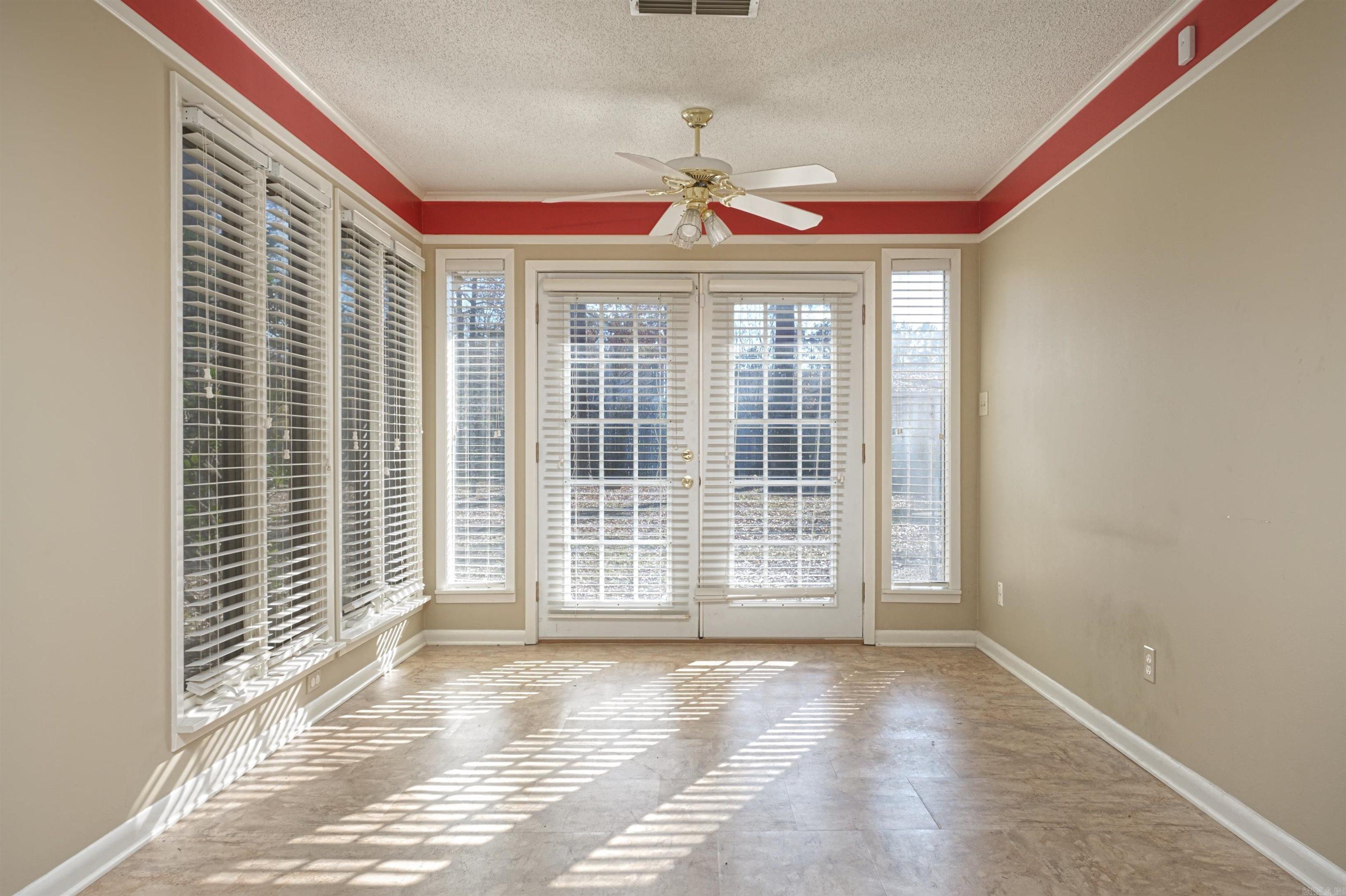 812 Pine Ridge Dr  Hamburg, AR