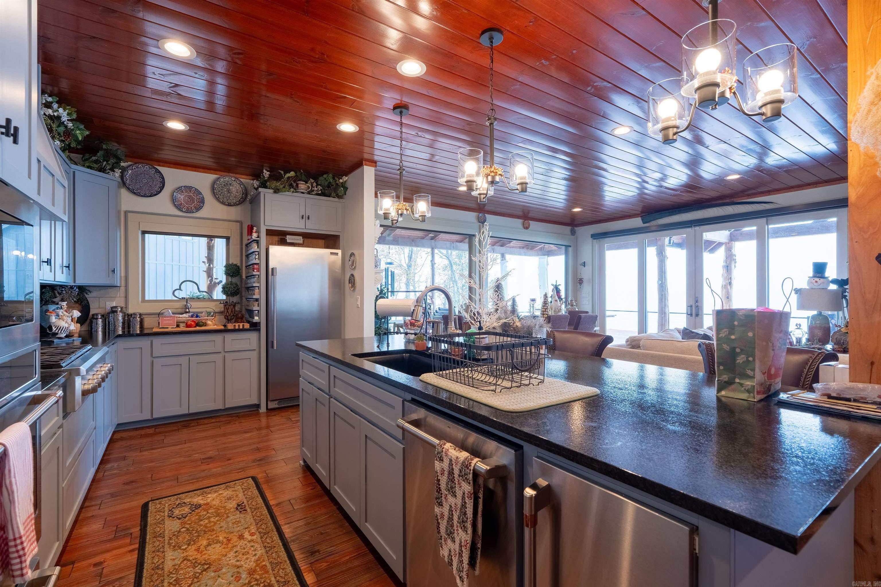 2501 Diamond Bluff  Quitman, AR