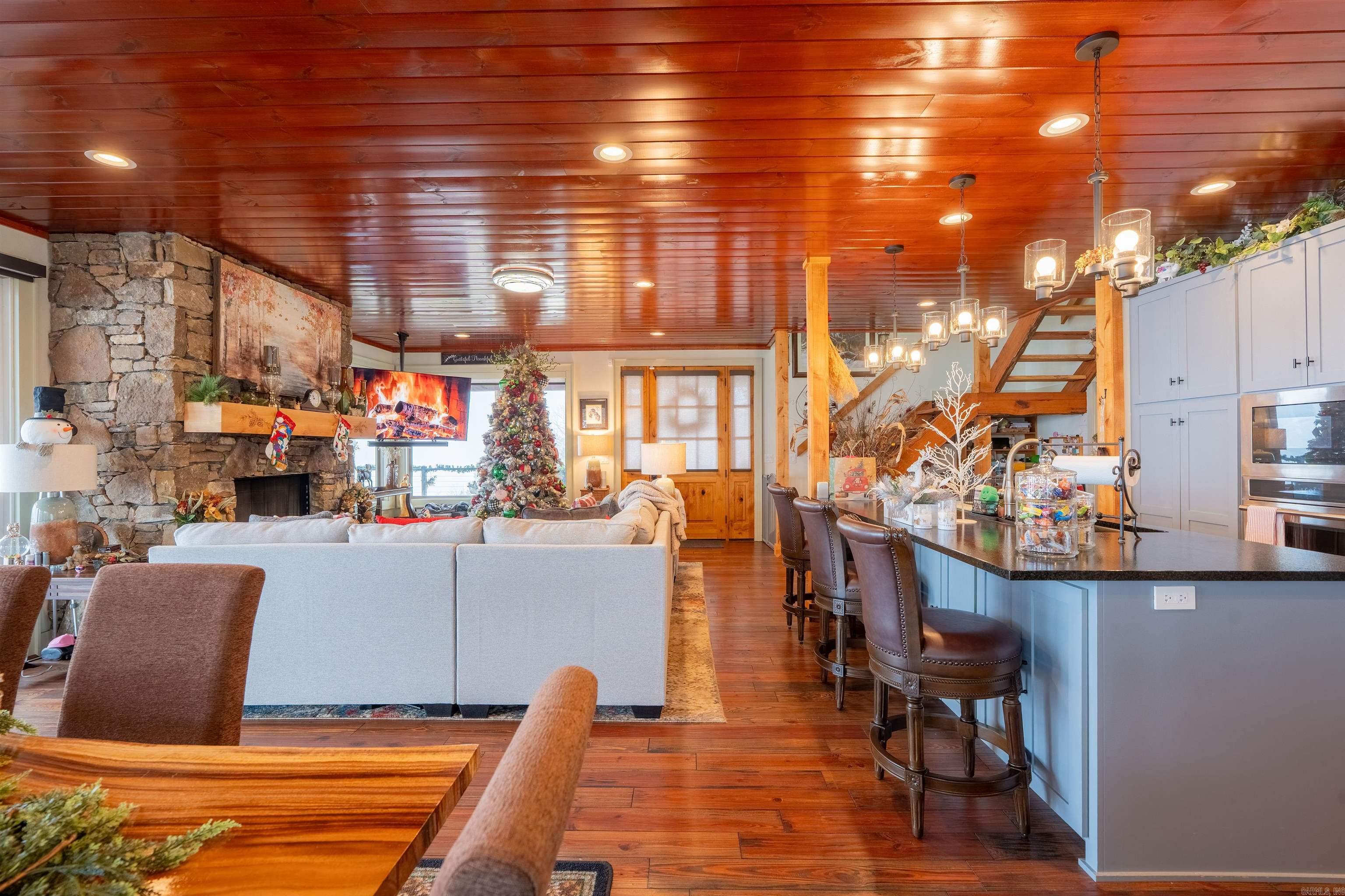 2501 Diamond Bluff  Quitman, AR