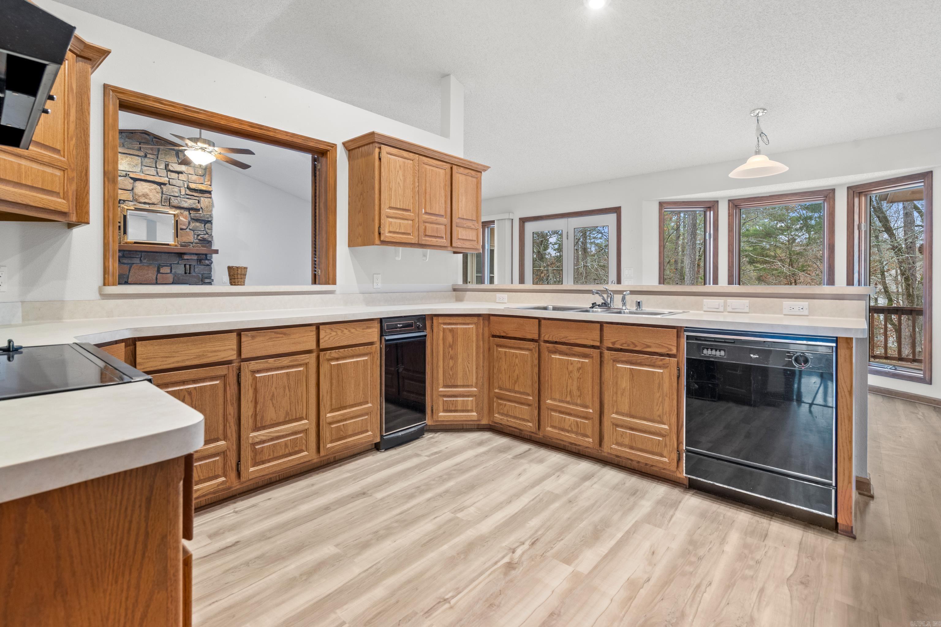 2 Resplandor  Hot Springs Village, AR